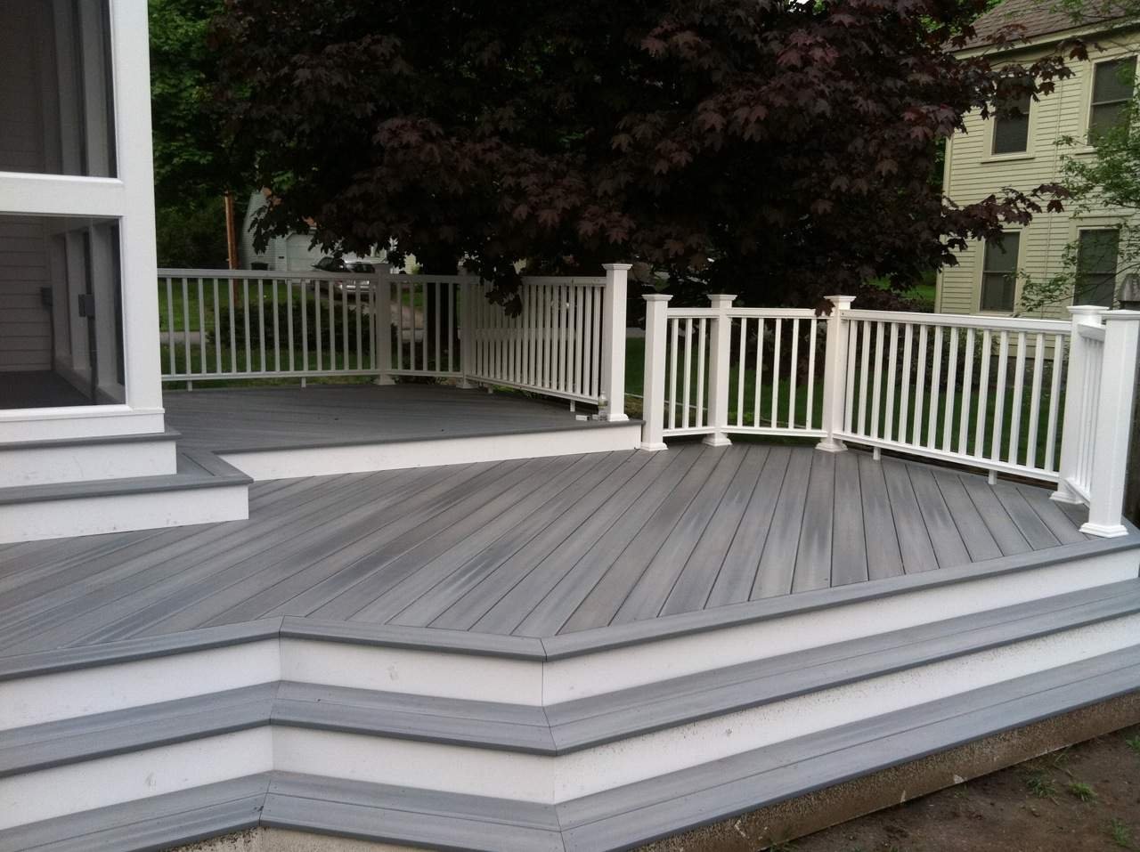 Gray-Composite-Decking2.jpeg