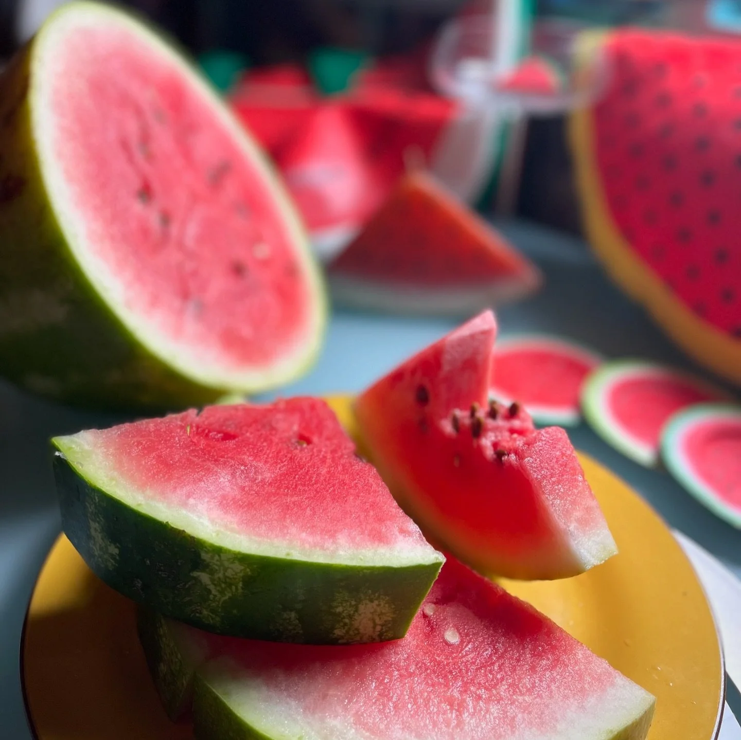 Watermelon still life 📸: @thefoodgriot 

Posted @withregram &bull; @blackempress368 Join @newnegrorepublic for a vibrant celebration at Lefferts Historic House in Brooklyn. They are thrilled to host &ldquo;Reclaiming Watermelon,&rdquo; a summer part