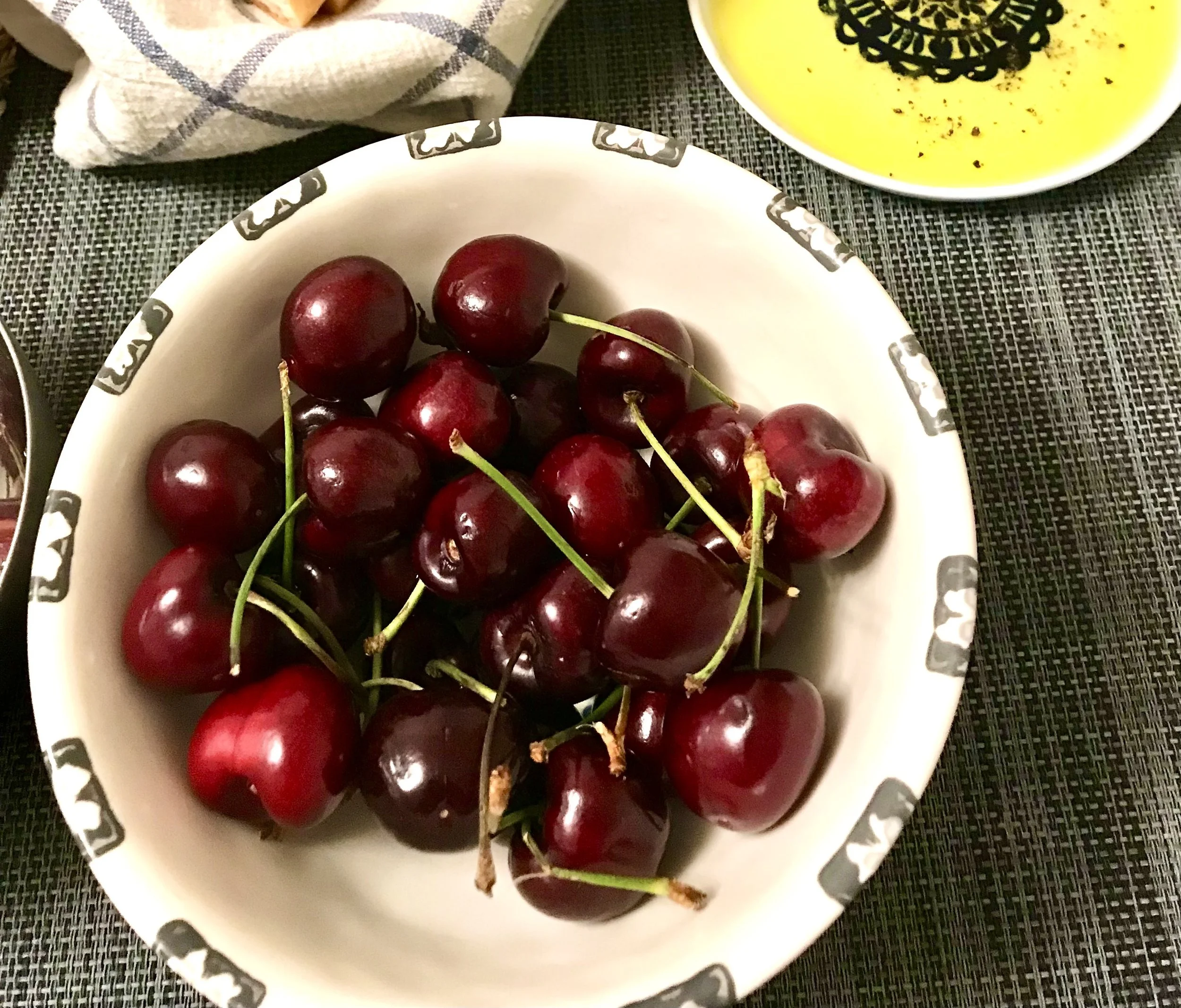Cherries _bowl of IMG_5873.jpeg