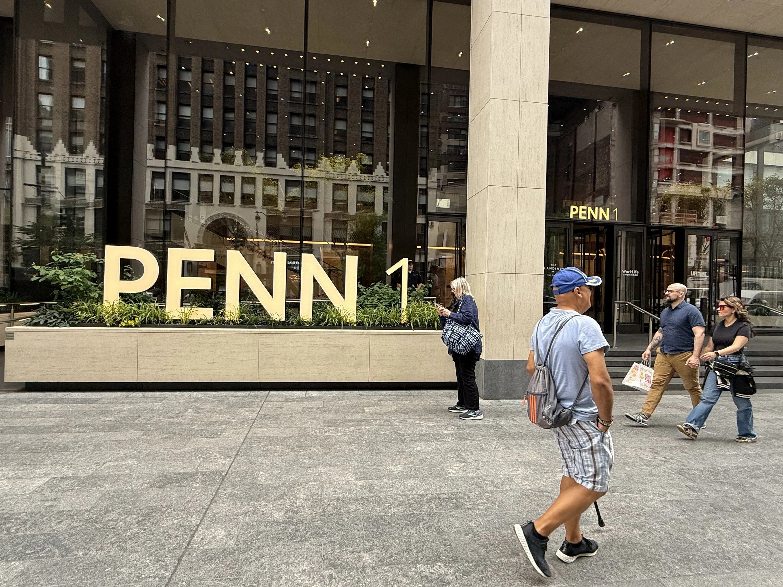 PENN 1 building sign from 34th Street IMG_6601.jpeg