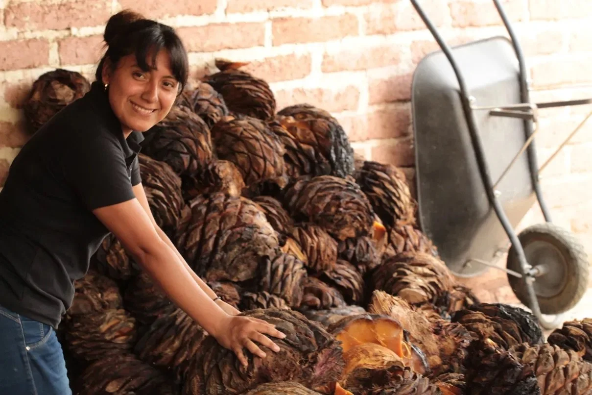 ELÉCTRICO press pic from NF_in Oaxaca making mezcal _women are central IMG_4945.jpeg