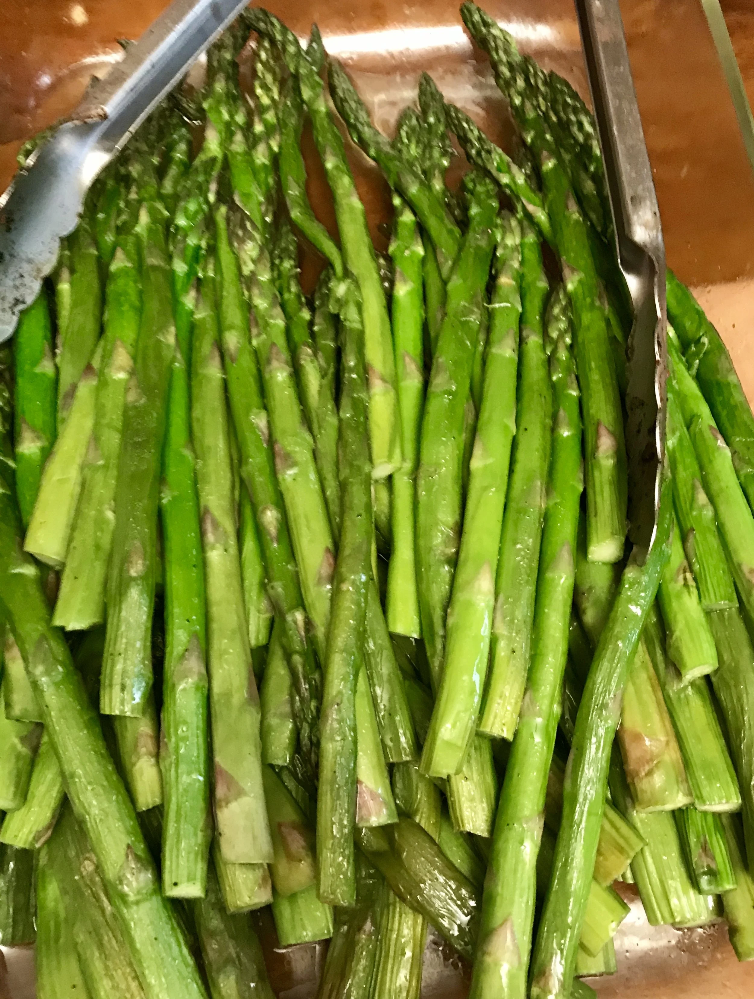 EASTER dinner_ asparagus bright green side dish IMG_1073.jpg