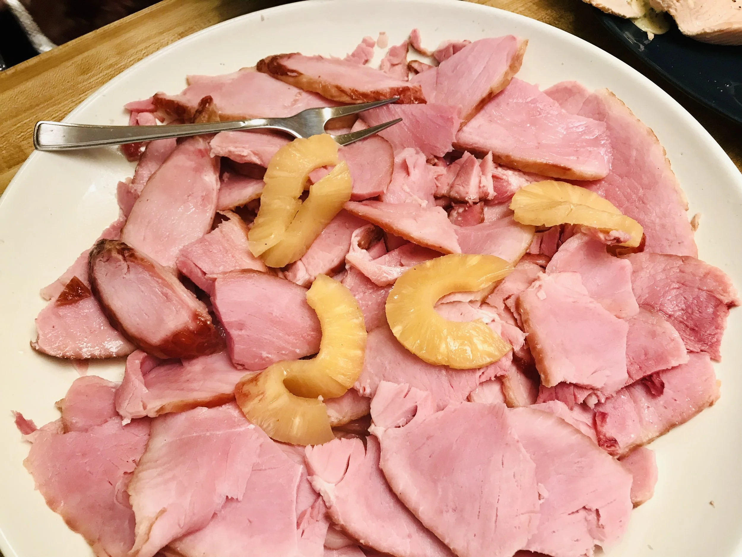 EASTER Ham with pineapple IMG_8900.jpg