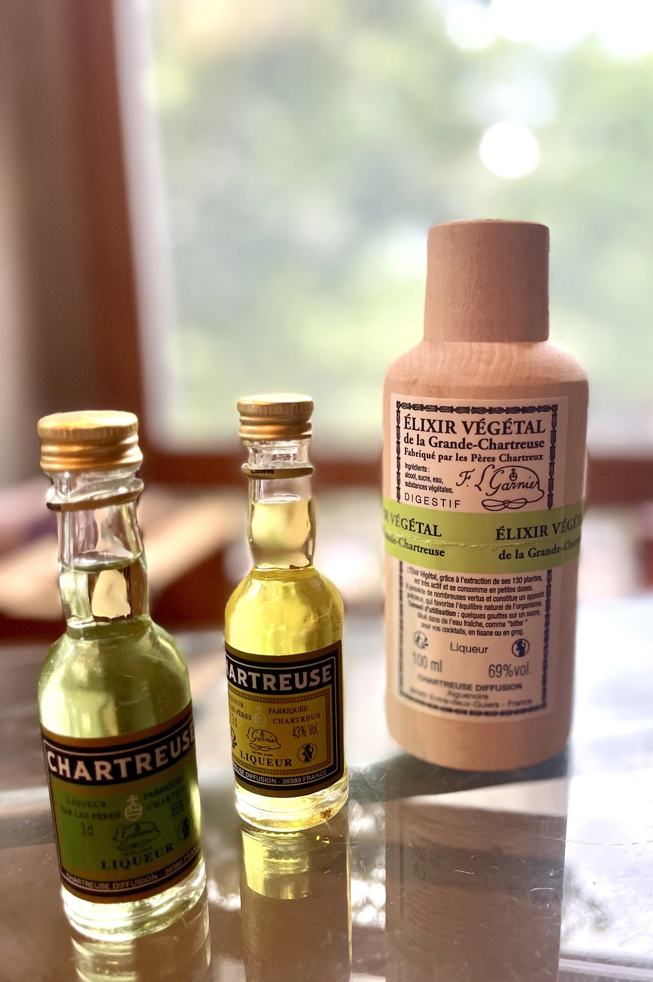 CHARTREUSE  TFG Drinks CHARTREUSE  beauty shots  IMG_9864.jpeg