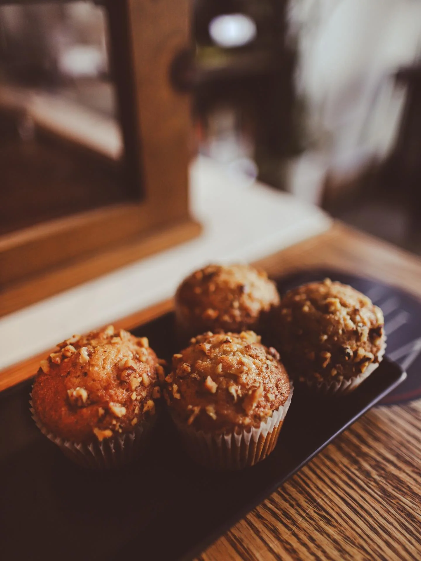 Mini Banana Nut Muffins 🍌 🥜 
.
.
#virtucoffee #dtlacoffee #losangelescoffee #laconventioncenter #coffeeshopvibes