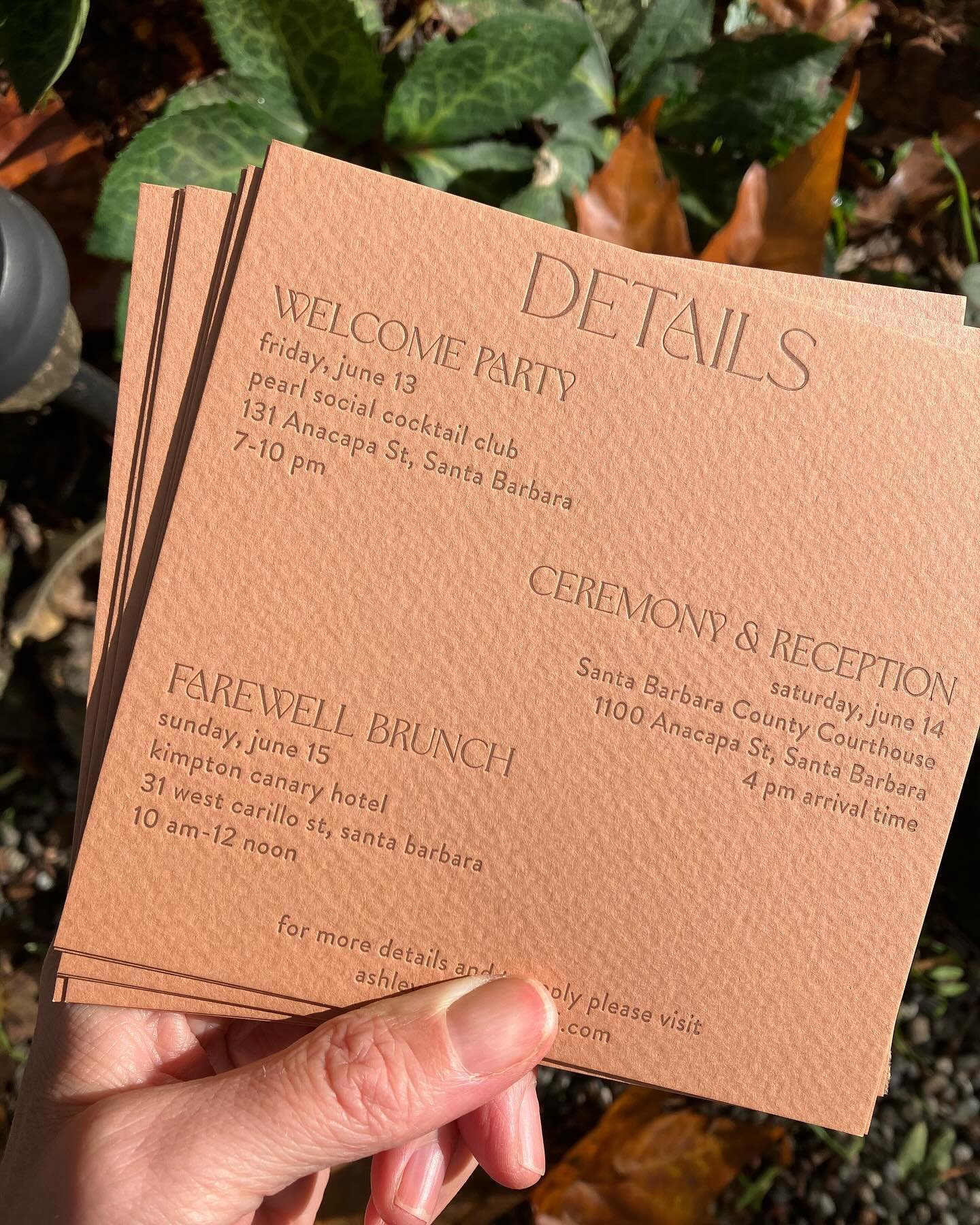 I want to live in this color

#letterpress #letterpressweddinginvitations #letterpressinvitations #letterpressprinting