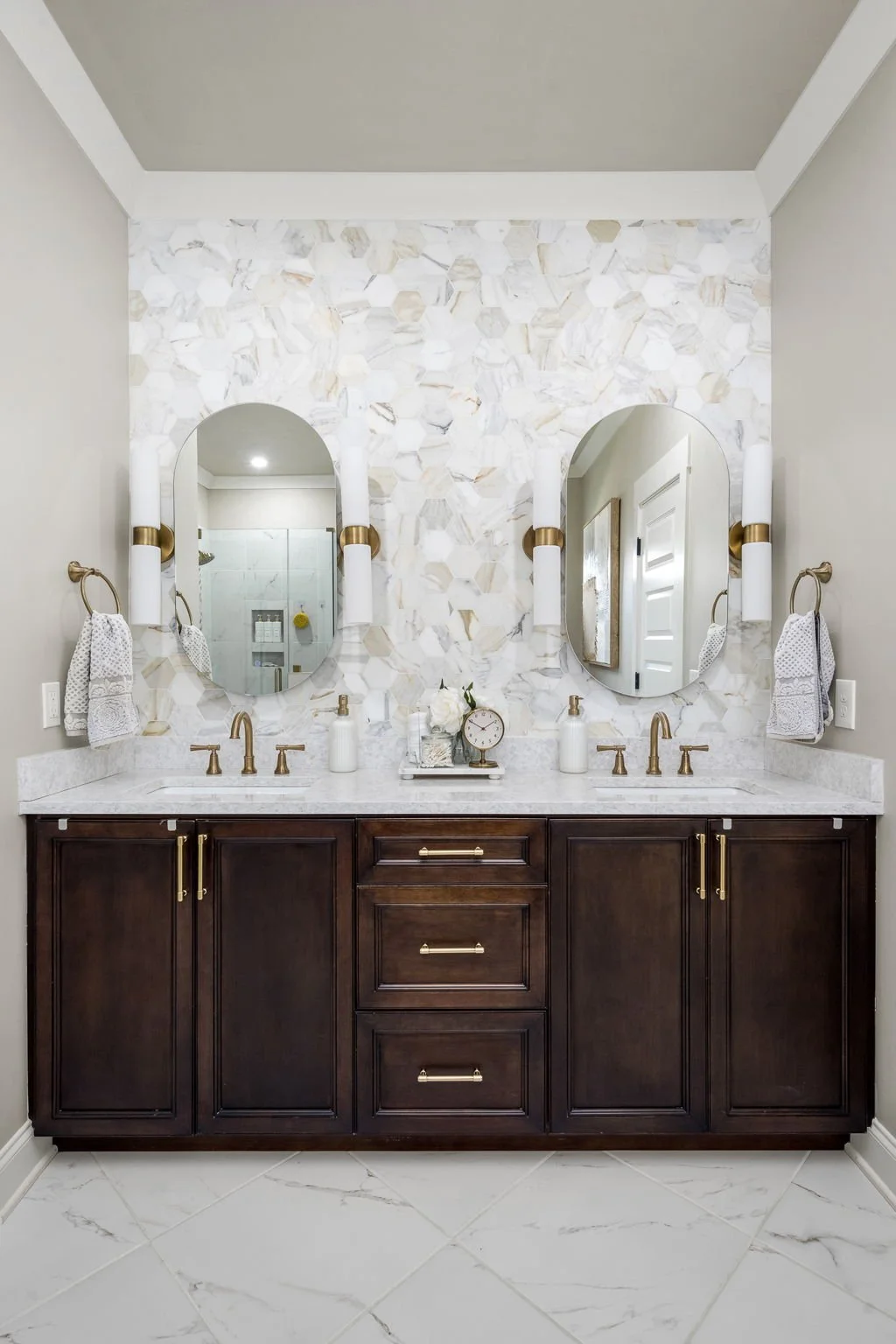 12aaa-web-or-mls-Master Suite-20.jpg