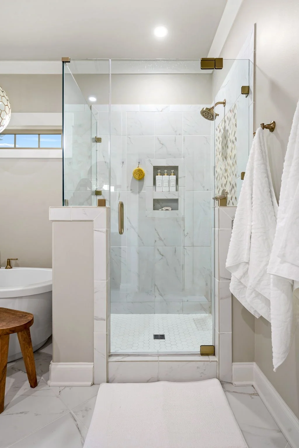 17-web-or-mls-Master Suite-17.jpg