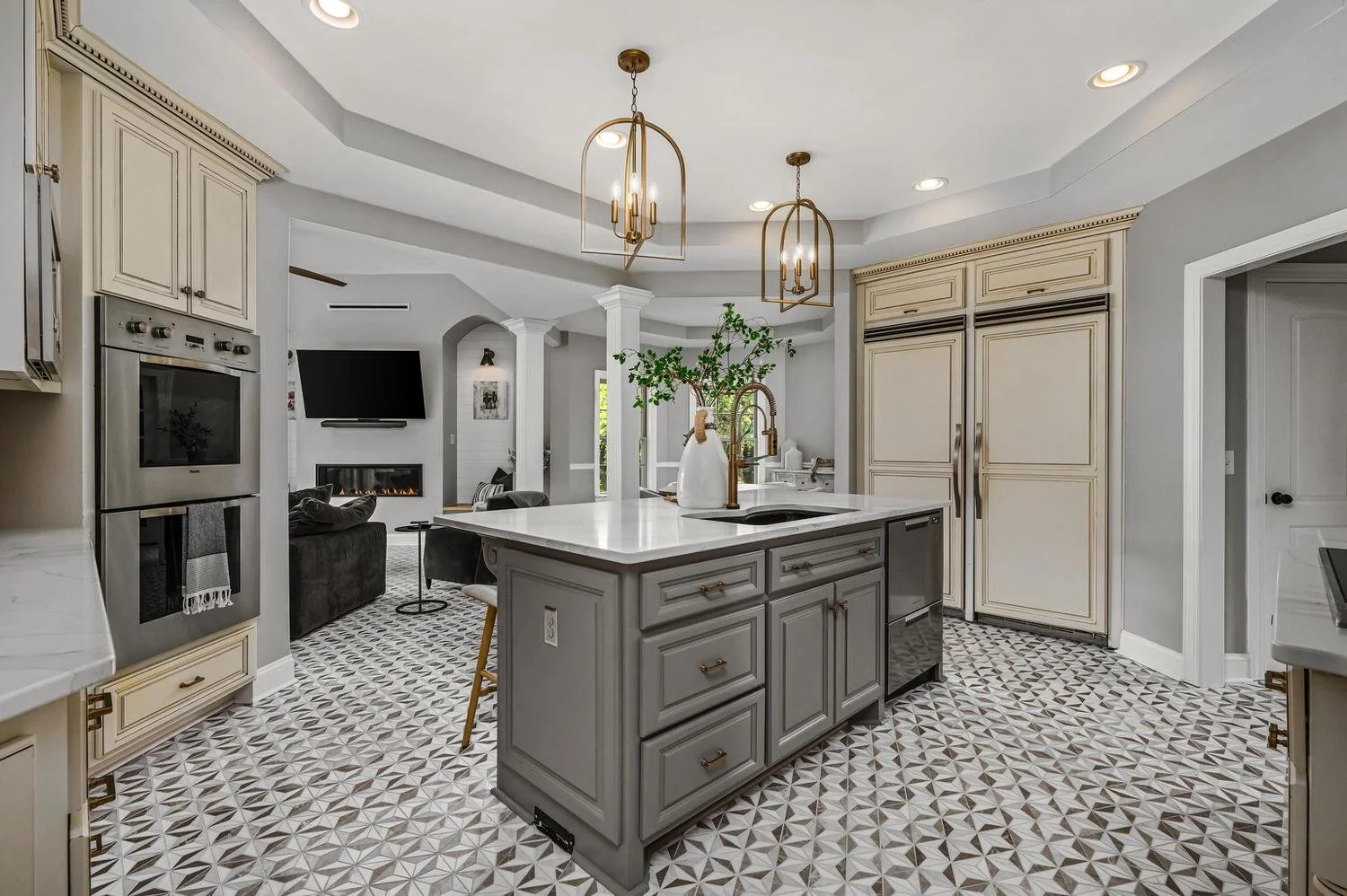 2629 Clay Hill Rd - Howse Interiors-05.jpg
