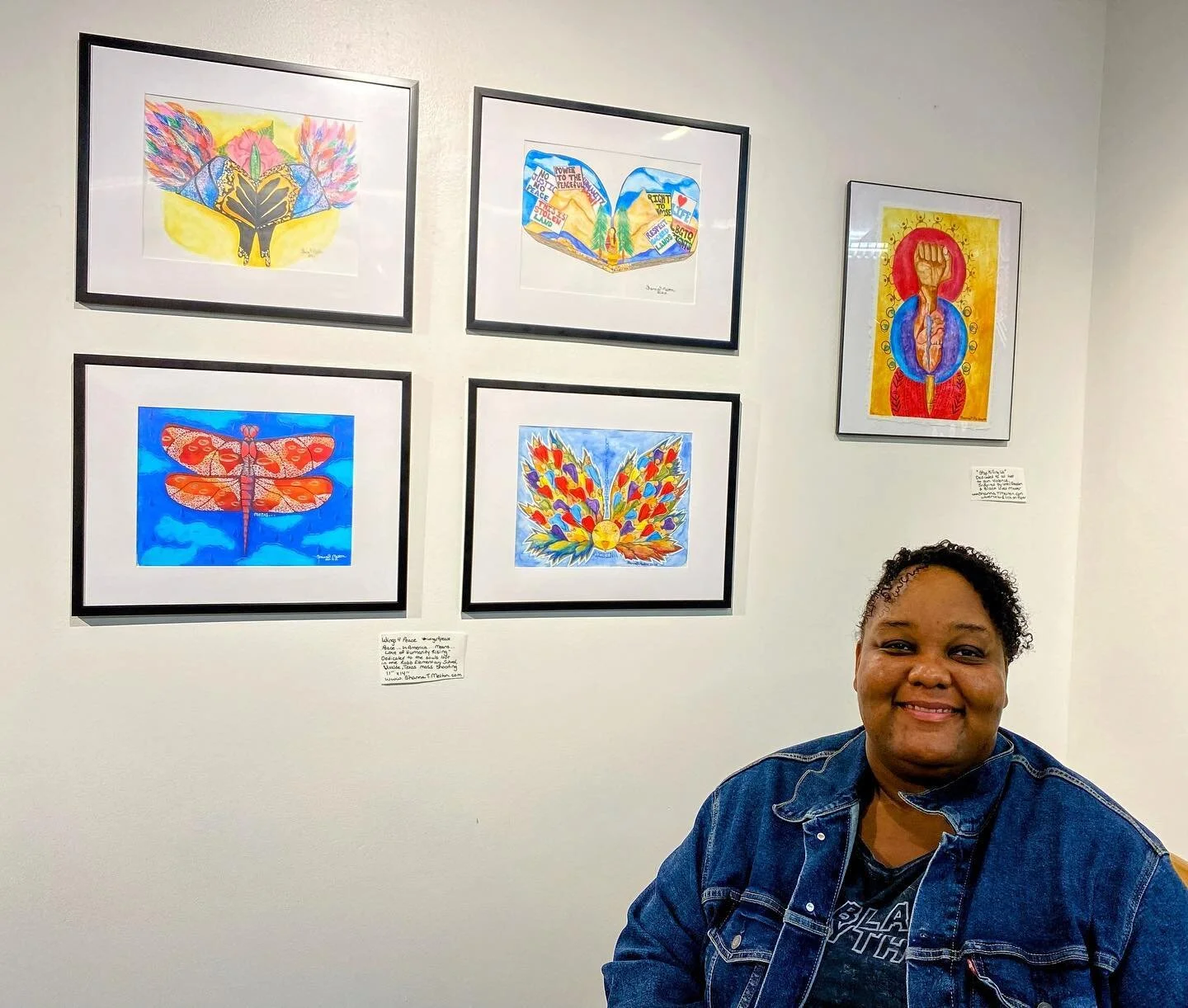 Last night at the #bridgeportarttrail2022 kick off party 🎉 😍 Artist Shanna T Melton @shannatmeltonarts displays all 4 sets of her wings at @readsartspace 🦋☮️💗Stunning!!! The art is beautiful too 😉