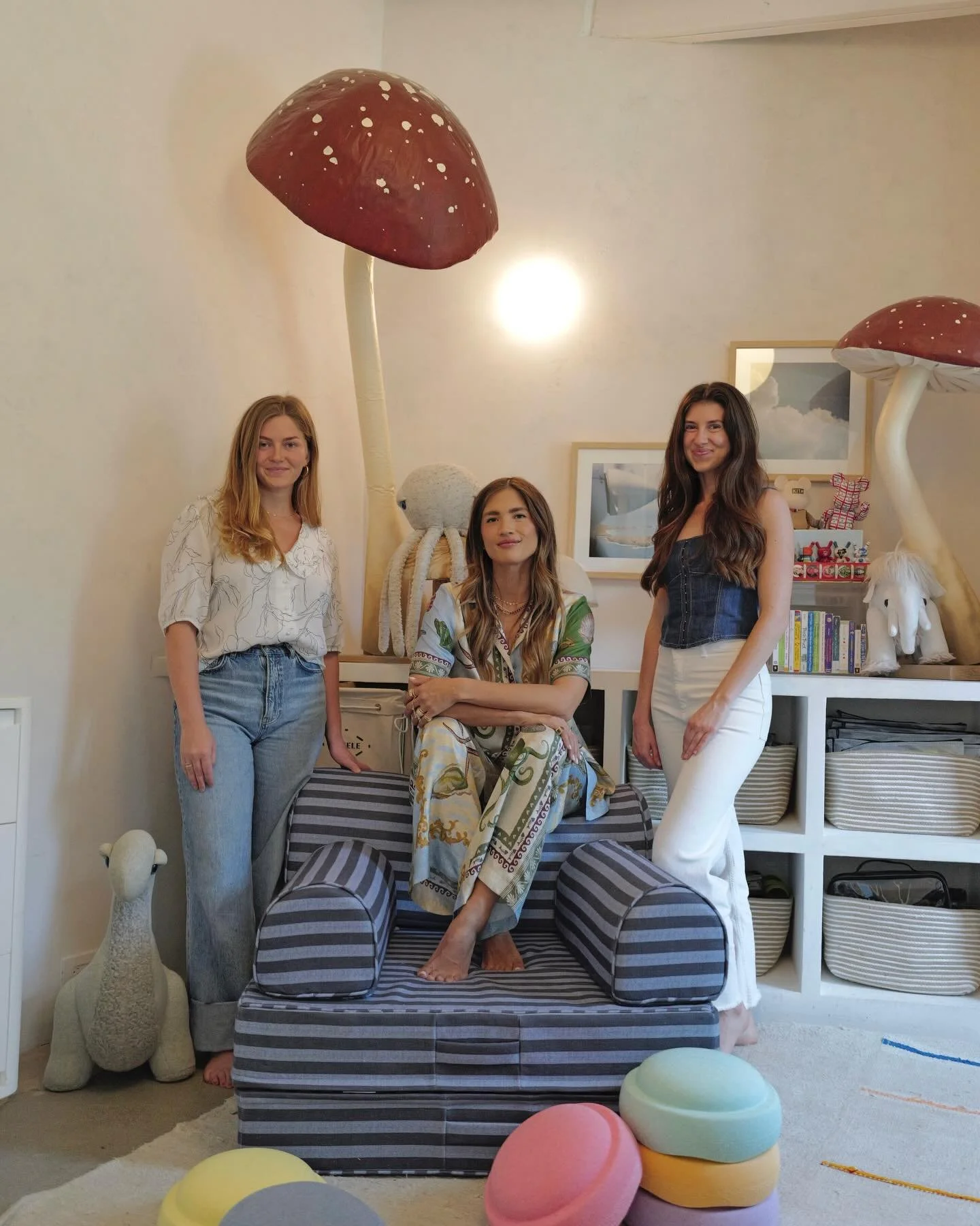 We just finished a post holiday refresh for our clients @rocky_barnes and @matt_coop. The holidays come with so many new presents, which can feel like both a blessing and a curse (especially for a family that values every toy having a home!). 

The n