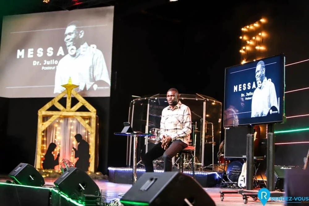 Une nouvelle série dans les murs de l’église rendez-vous christ: “avec nous”