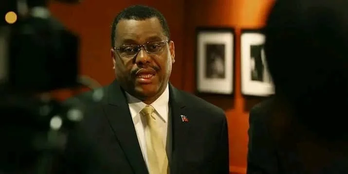 Garry Conille, fraîchement désigné Premier ministre, arrive à Port-au-Prince et se prépare à former un gouvernement de transition.