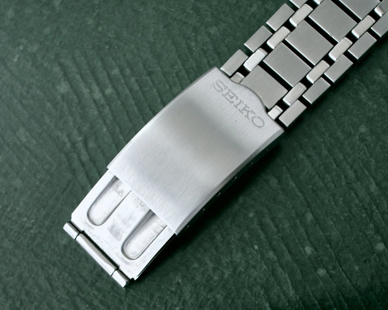 DSCF1187_Seiko_Seikomatic-P_BrownLinen_940482.jpg