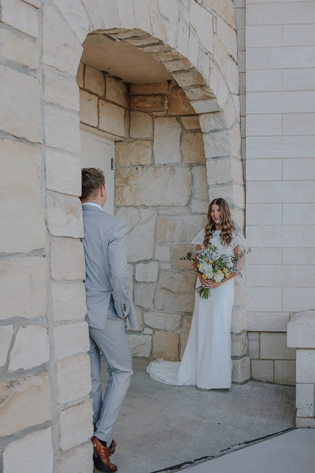Photograph of a bride and groom at the Manti Utah Temple