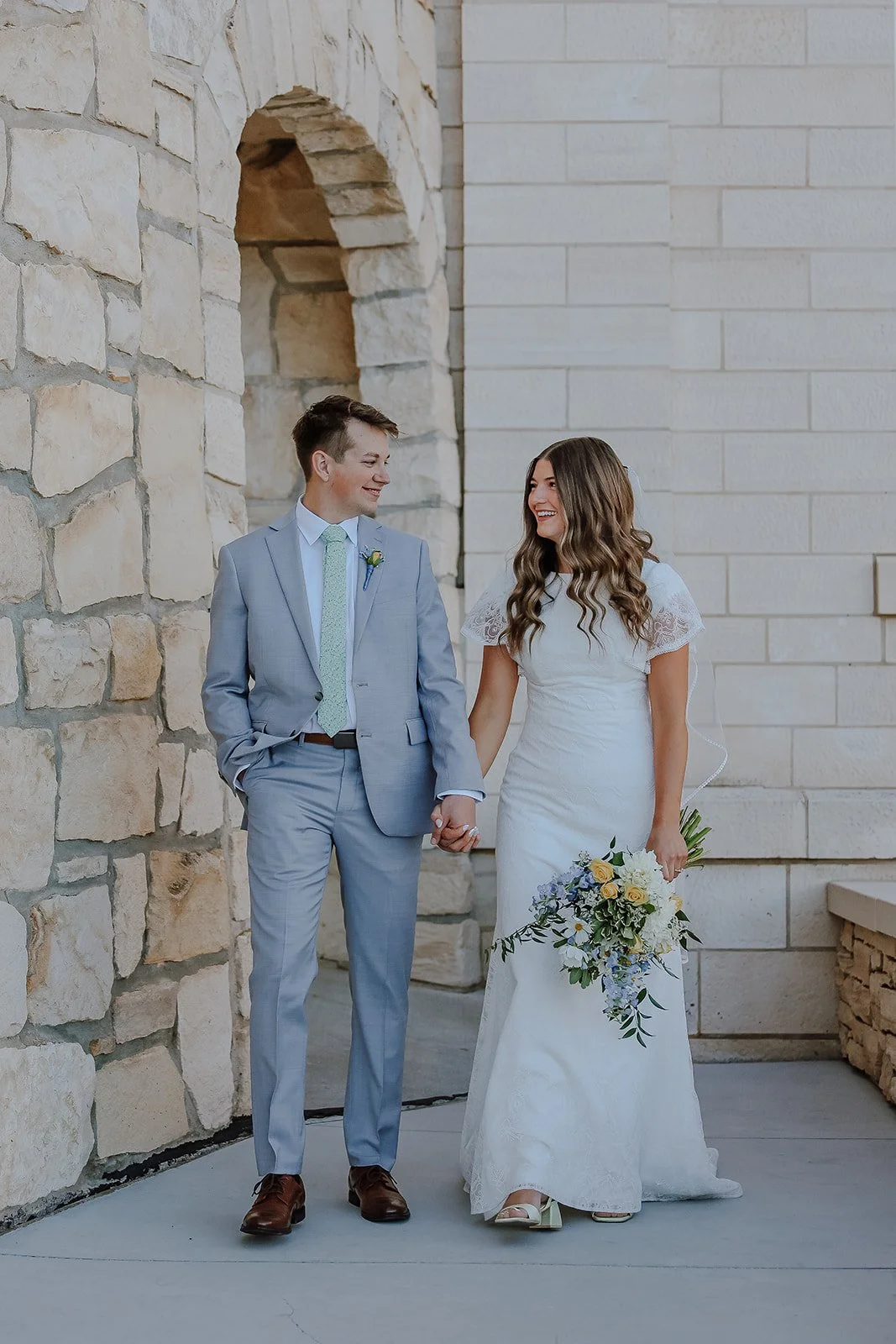 Photograph of a bride and groom at the Manti Utah Temple