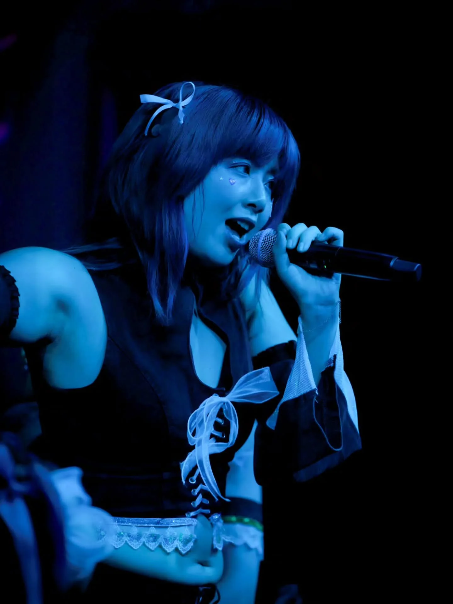 Happy birthday to our resident cat girl, Rinya 🖤🩶🤍 Everyone be sure to leave her some wonderful birthday wishes on her special day! 🐾🐈&zwj;⬛️ #idol #kaigaiidol #overseasidol #jpop #girlgroup #アイドル