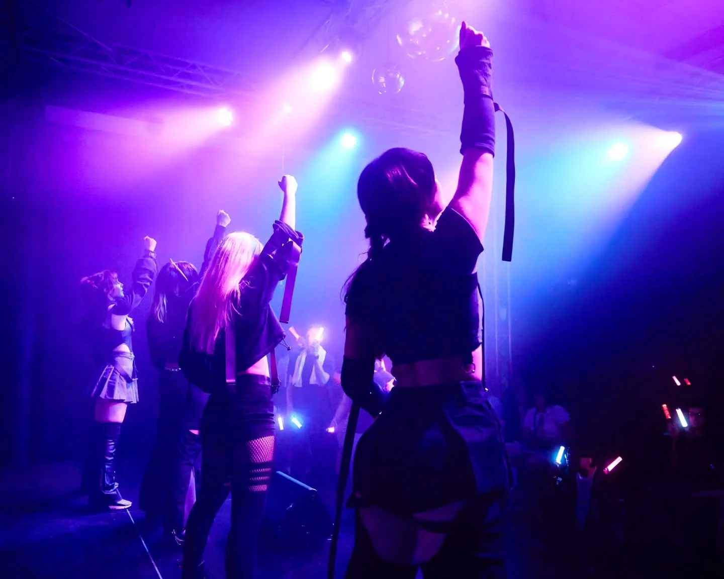 Are you excited to ride the wave with us? Tickets for @zenbukiminoseida_zenkimi tour bris are available! Check out the link in our bio! 
@matt_beswick_photography
#idol #kaigaiidol #overseasidol #jpop #アイドル