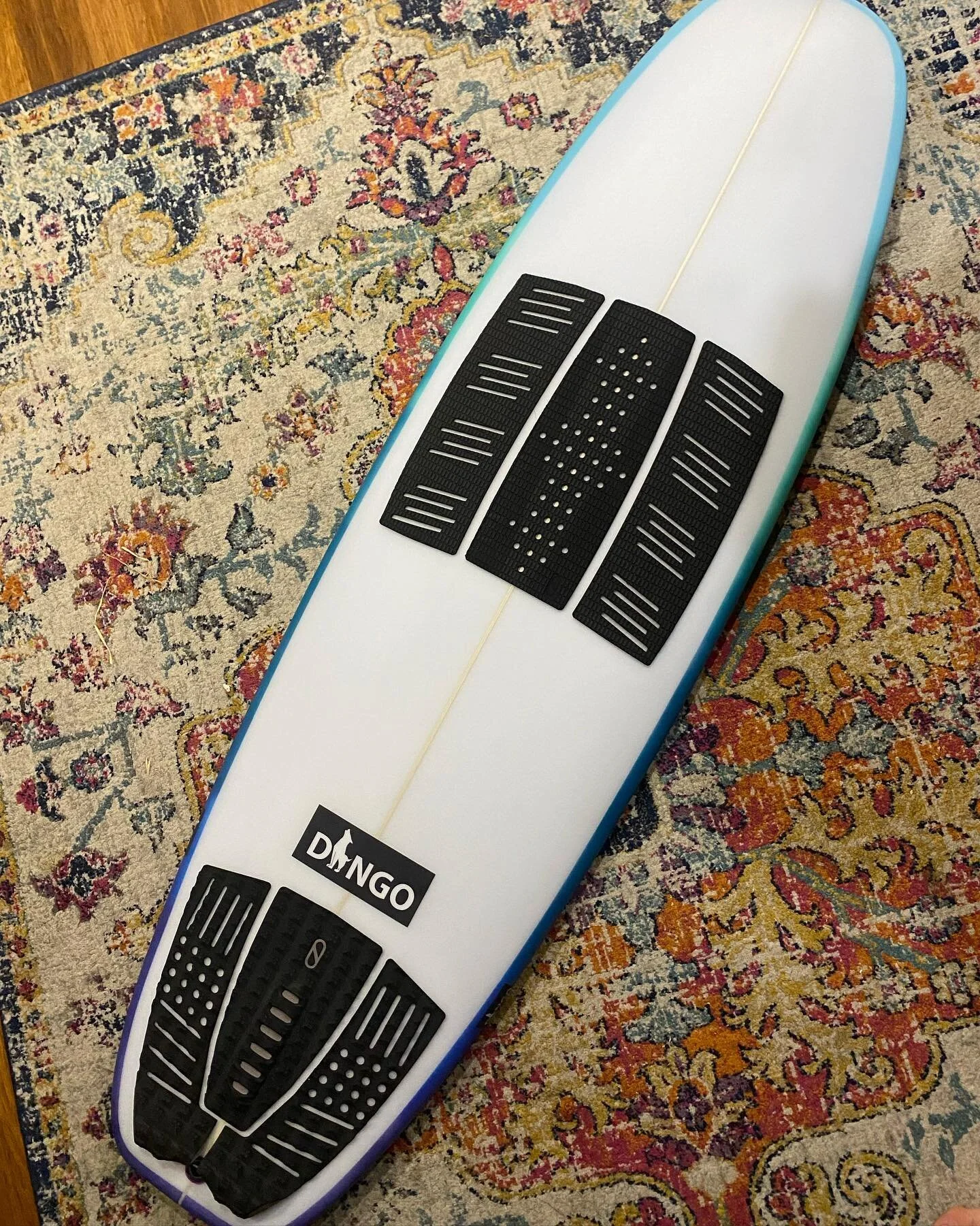 Over the last few weeks we have been figuring out which deck grips are the best for kiting. 🏆 winner is slater designs algae pad by far, followed by octopus grip - Chippa Wilson.  Both are outstanding grip. If you&rsquo;re in Perth, both can be foun