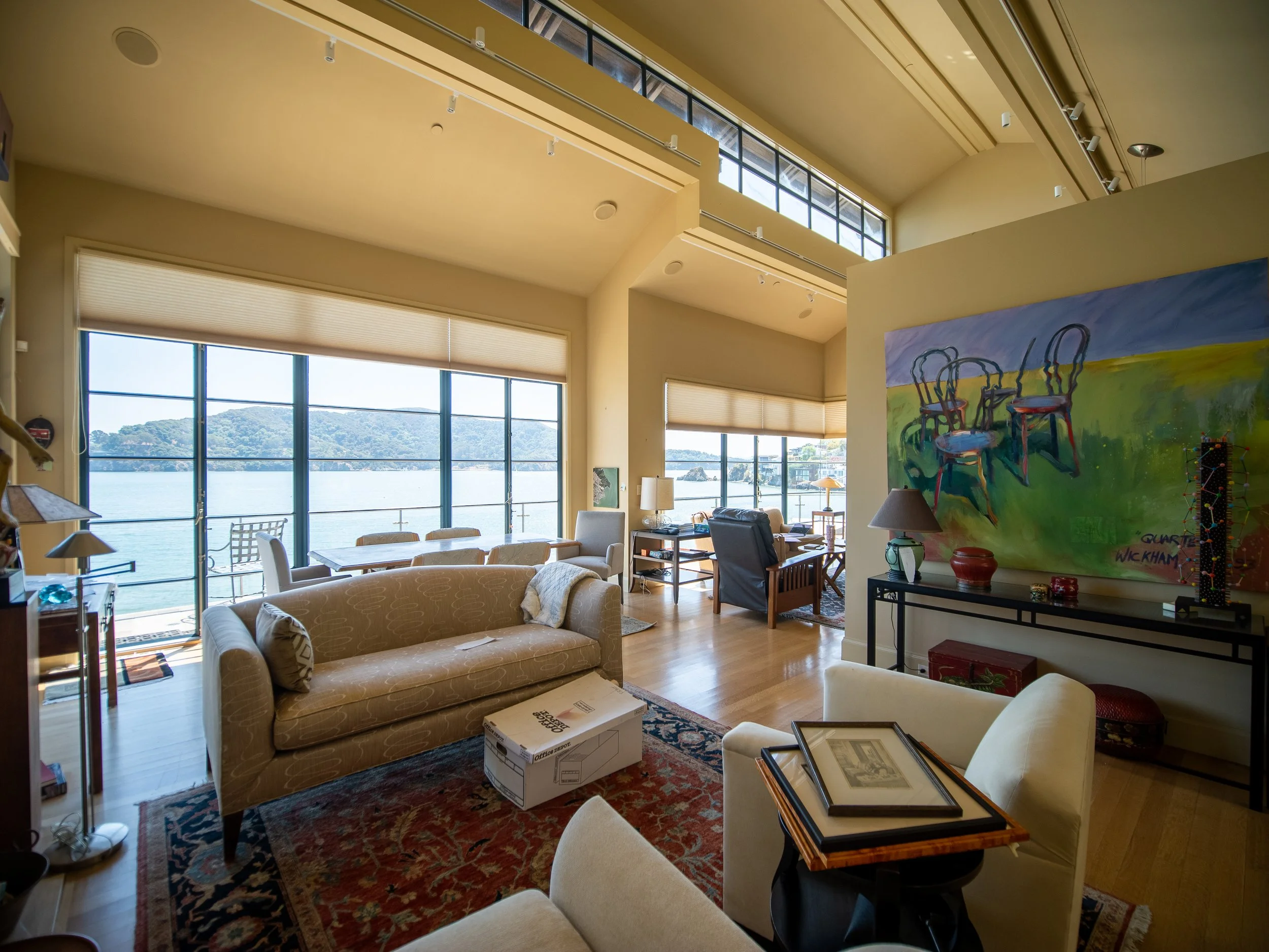 Living Room.jpg