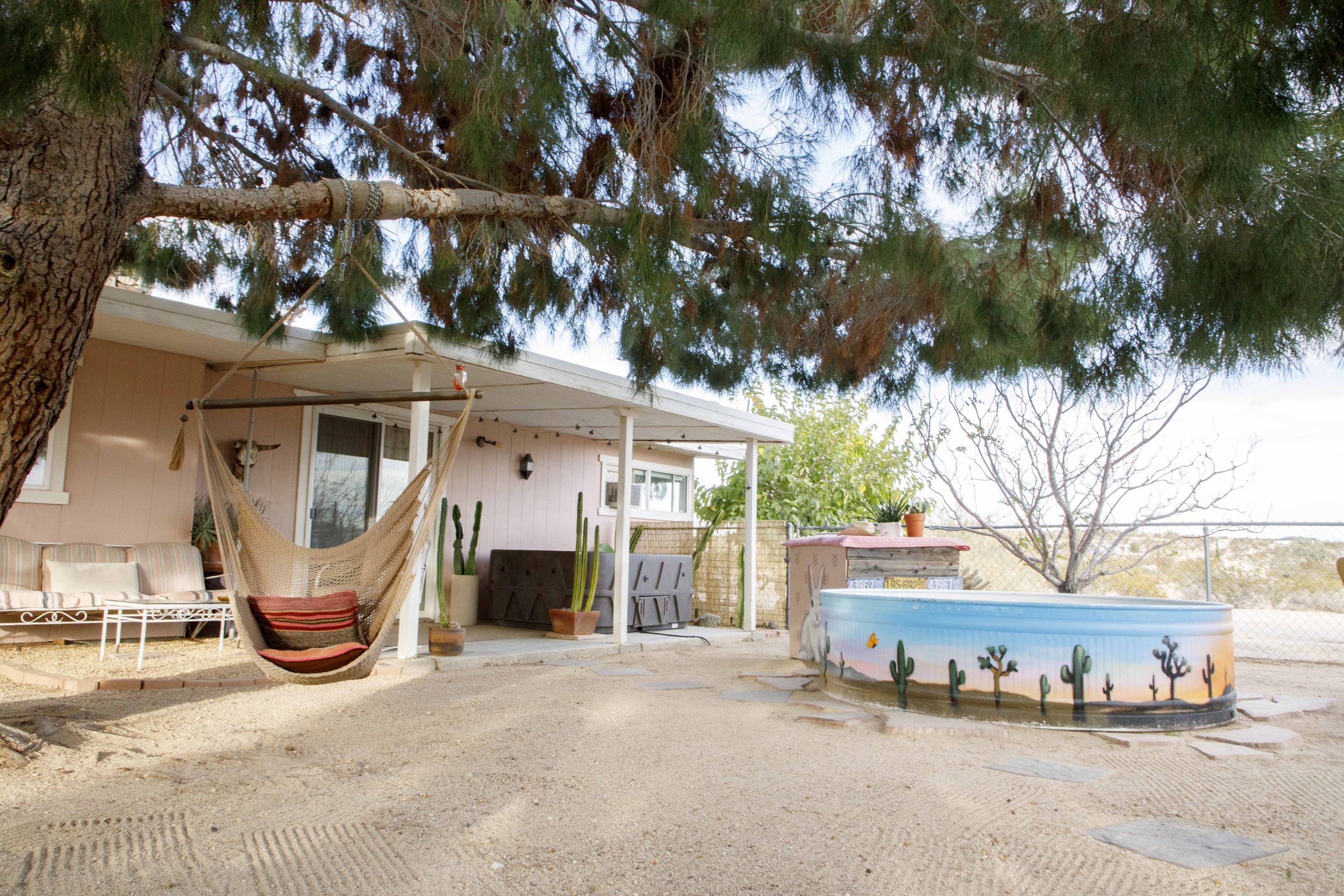 Tamara Nov2023 VintageDesertHome-18.jpg