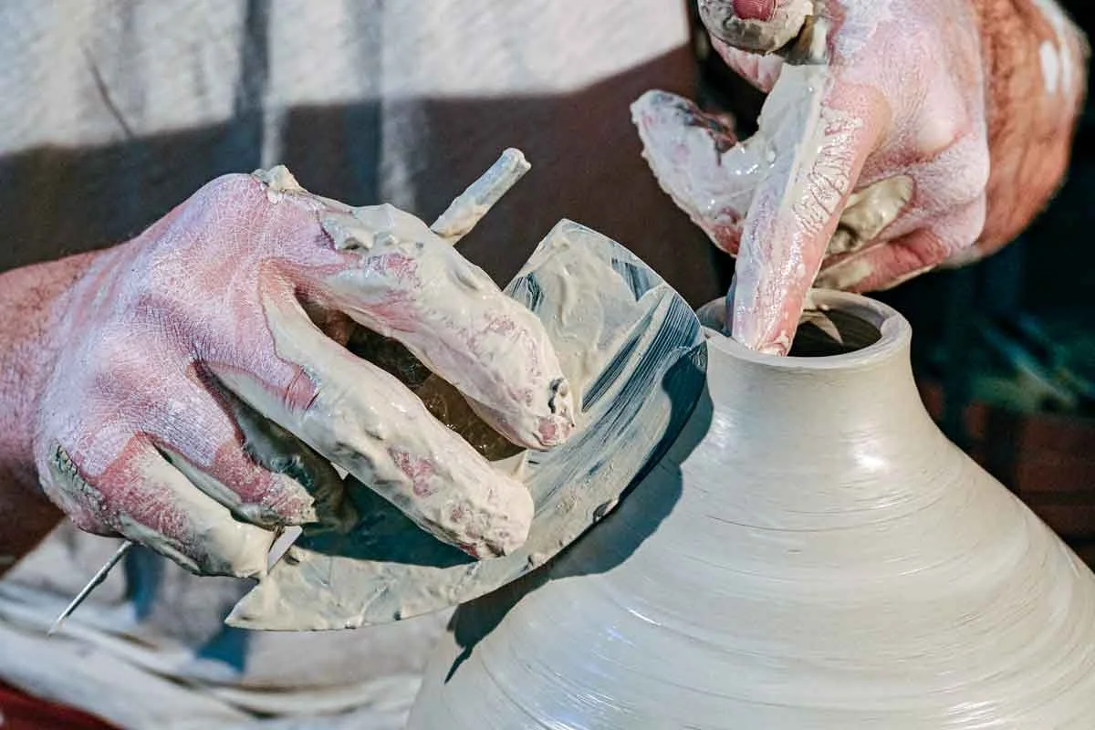 Histoire des Outils de Poterie et Leurs Usages : L'estèque