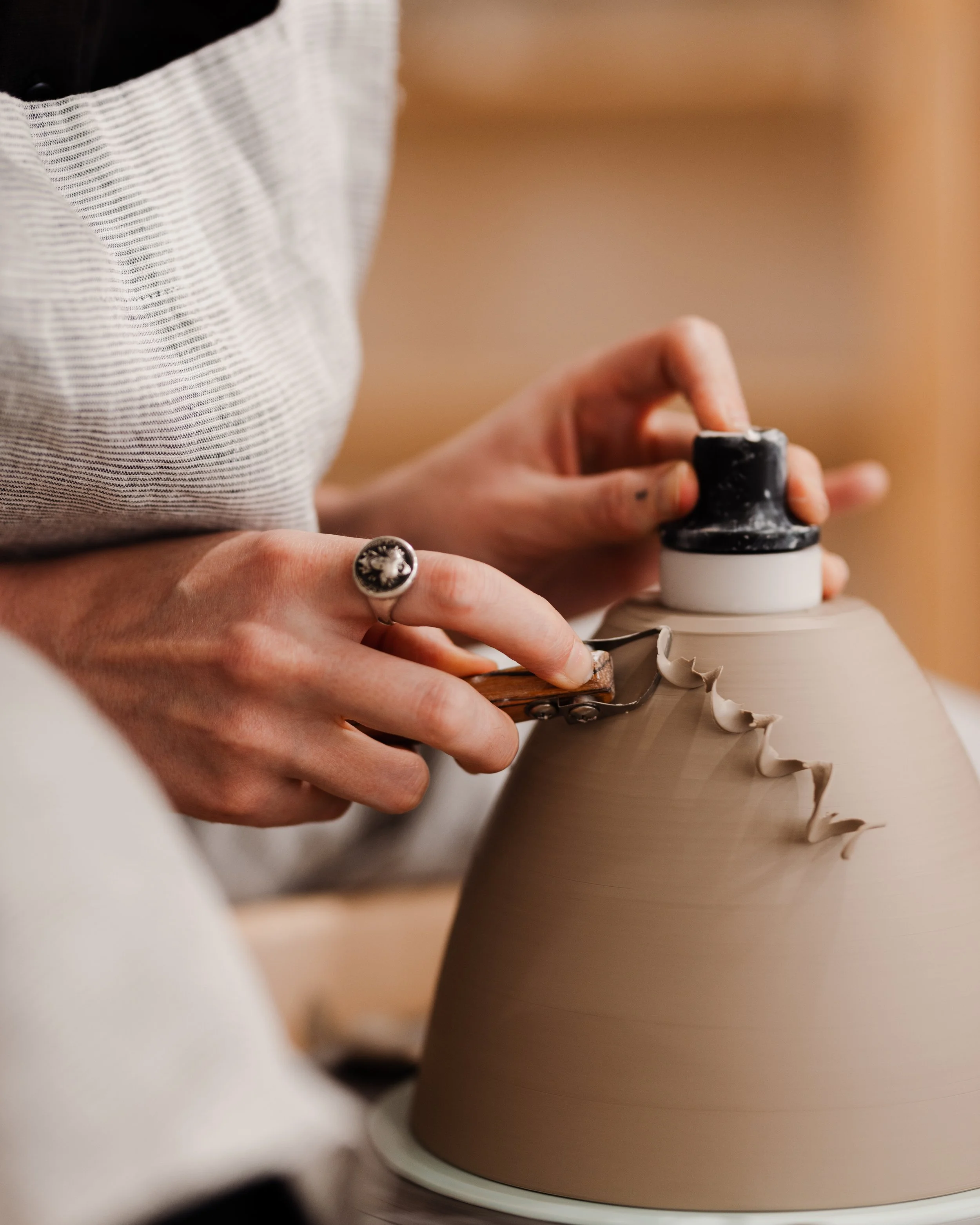Cours de Poterie Lyon — Atelier Folk