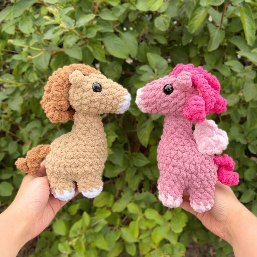 crochet horse and crochet heart-winged pegasus free amigurumi patterns