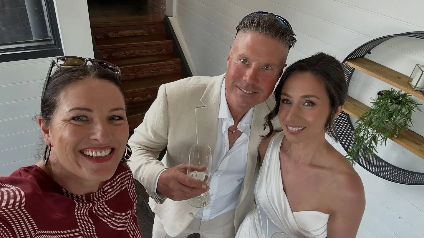 Happy Wedding Day you absolute diamonds. 
.
Ang and Simon wanted a relaxed and fun celebration without any fuss and they got it. Along with an impossibly beautiful day out amongst the vines at @fergussonwinery.
.
A romance forged during lockdown. One