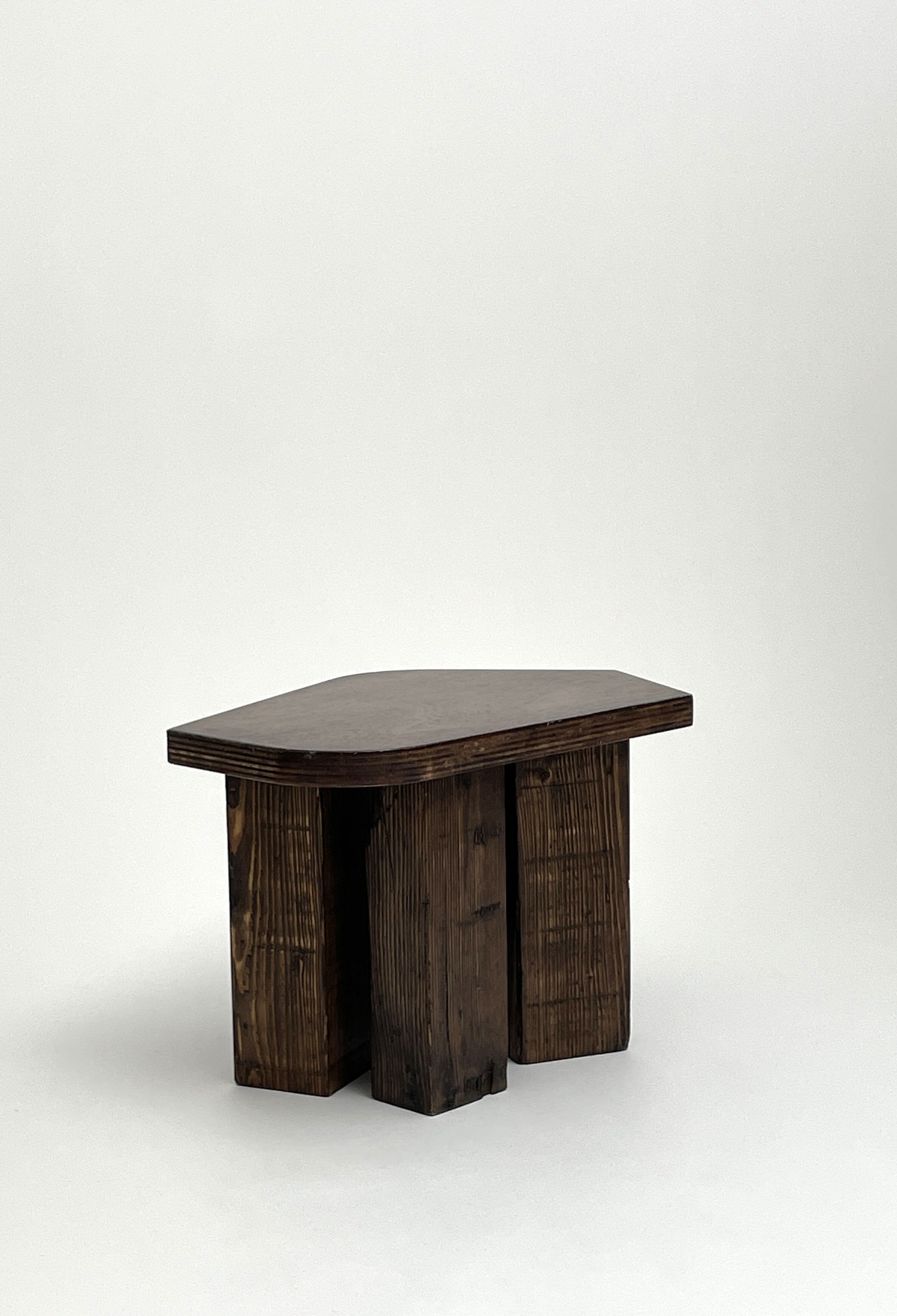 goons_originalstool_06.jpg