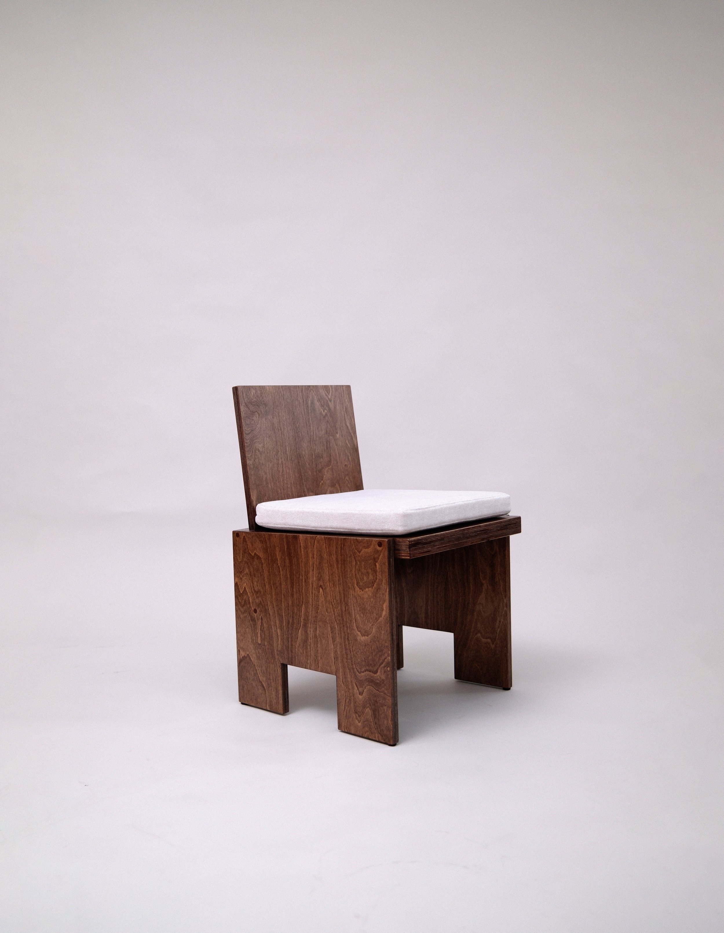 goons-Brace Chair-DSCF5702e.jpg