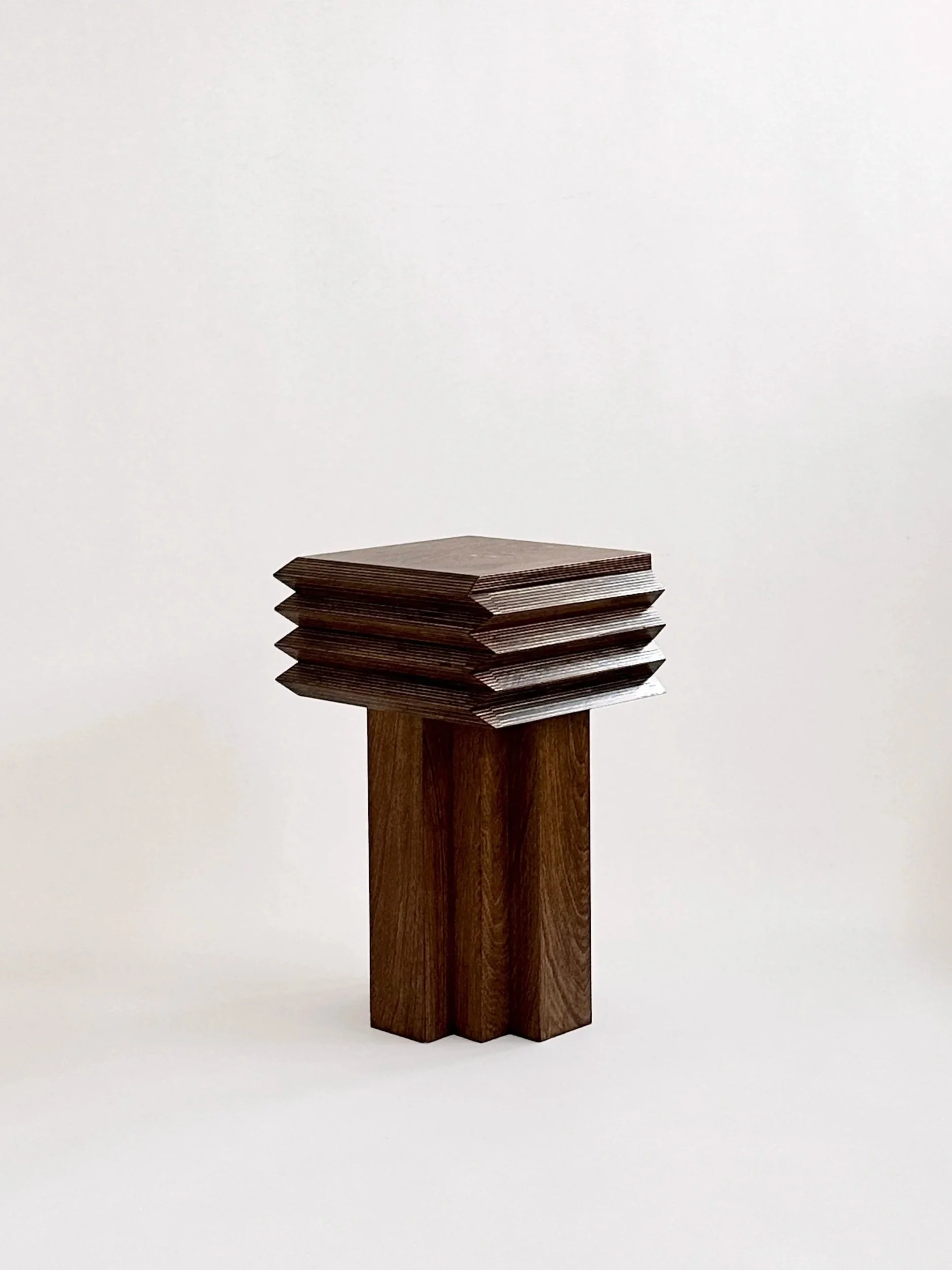 goons_MM+Stool_DarkOak_1+e+wb.jpg