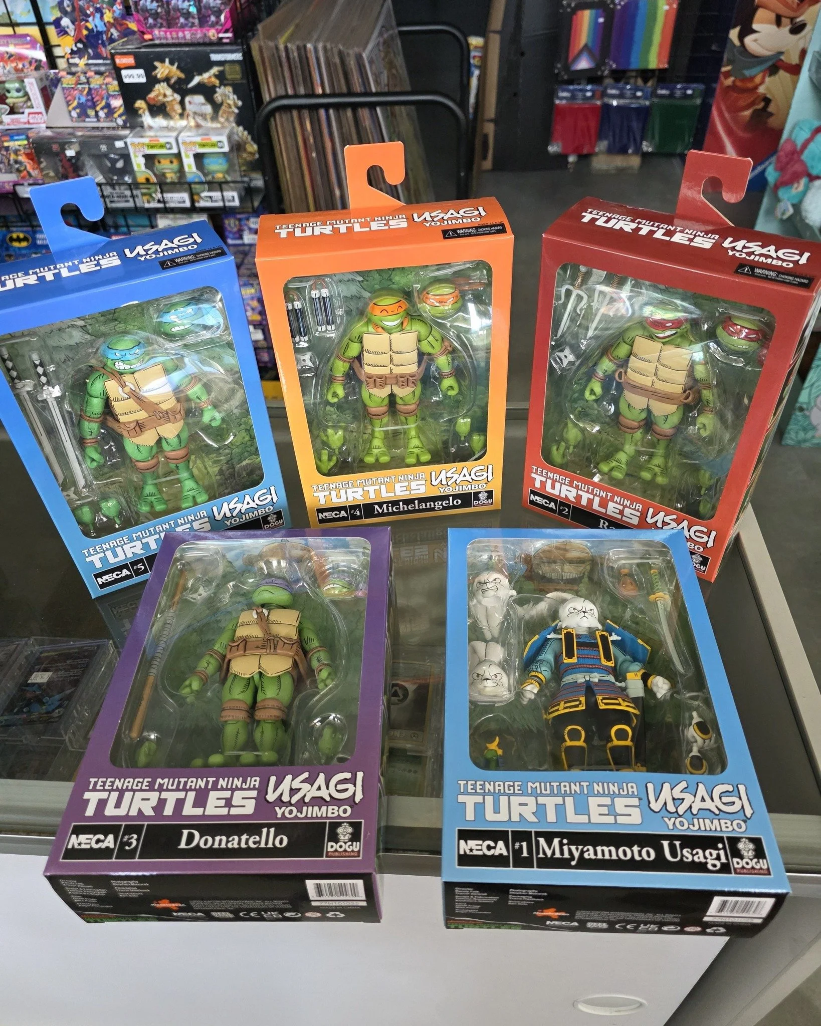 Check out these amazing Teenage Mutant Ninja Turtle x Usagi Yojimbo figures from NECA, now in stock at both locations!

#tmnt #teenagemutantninjaturtles