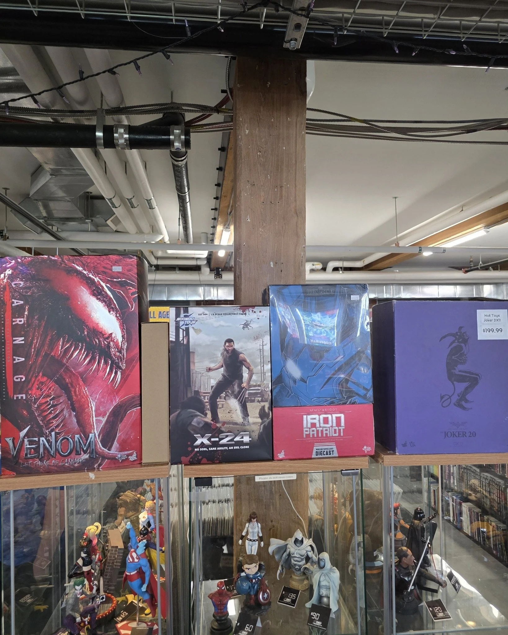 Did you know we also buy toys? Of course you did. Check out these Hot Toys figures we just priced up at the Manchester location!

 #marvelcomics #hottoys #joker