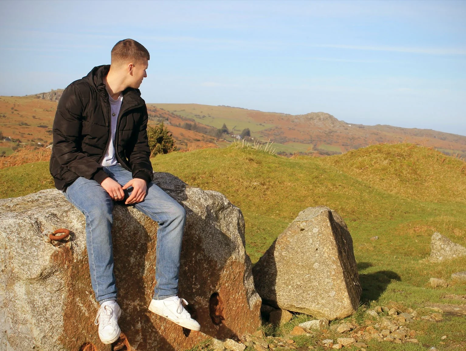 Tomo - “Mother Don’t You Cry”