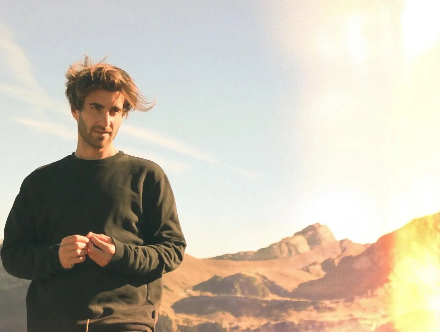 Unknown Vagabond – “Warm Tide (Left Blank)”