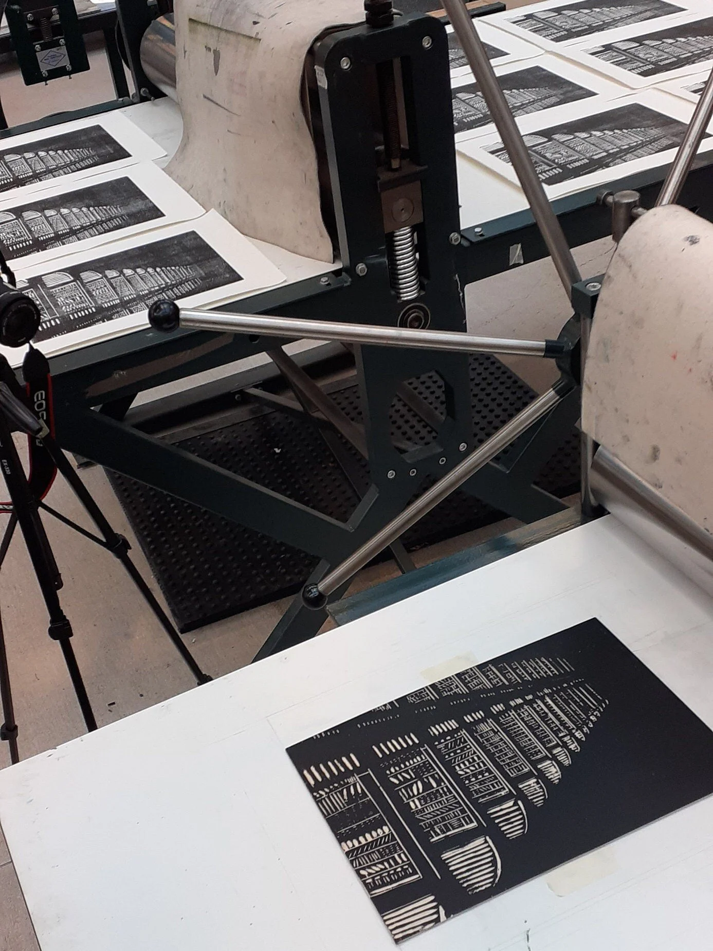 Understanding Hand-Pulled Prints: Mezzotint, Woodcut &amp; Linocut