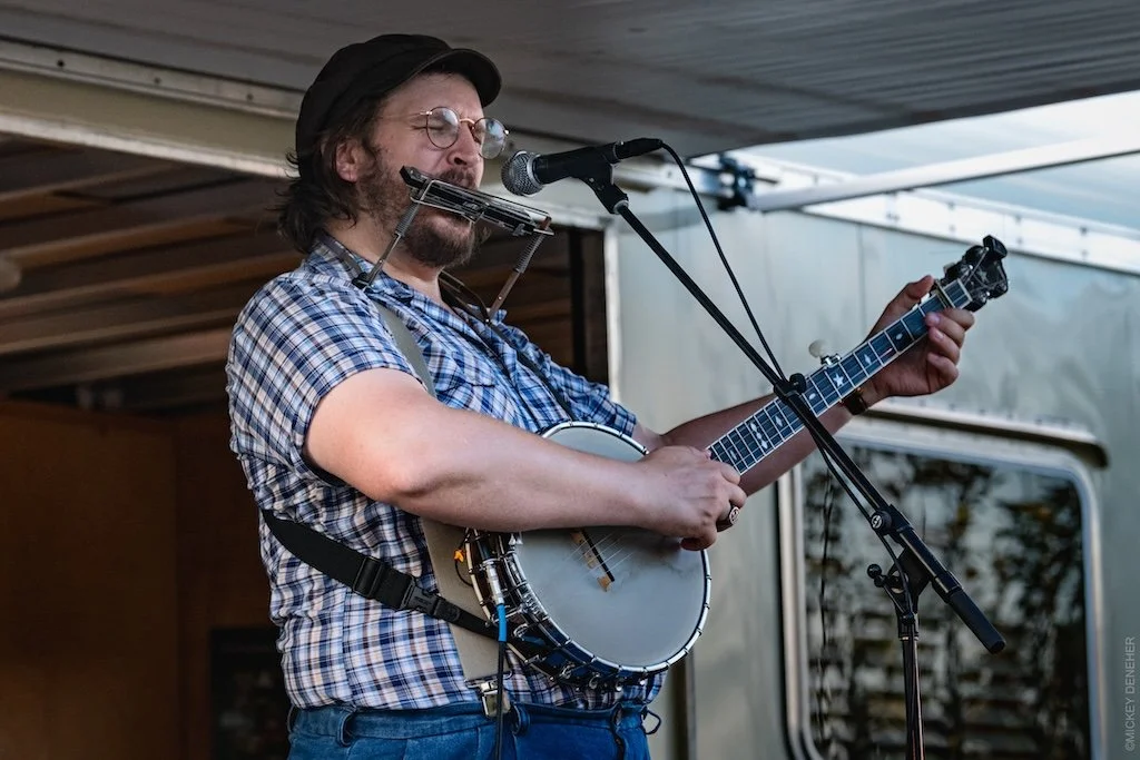 Willi Carlisle (2025)