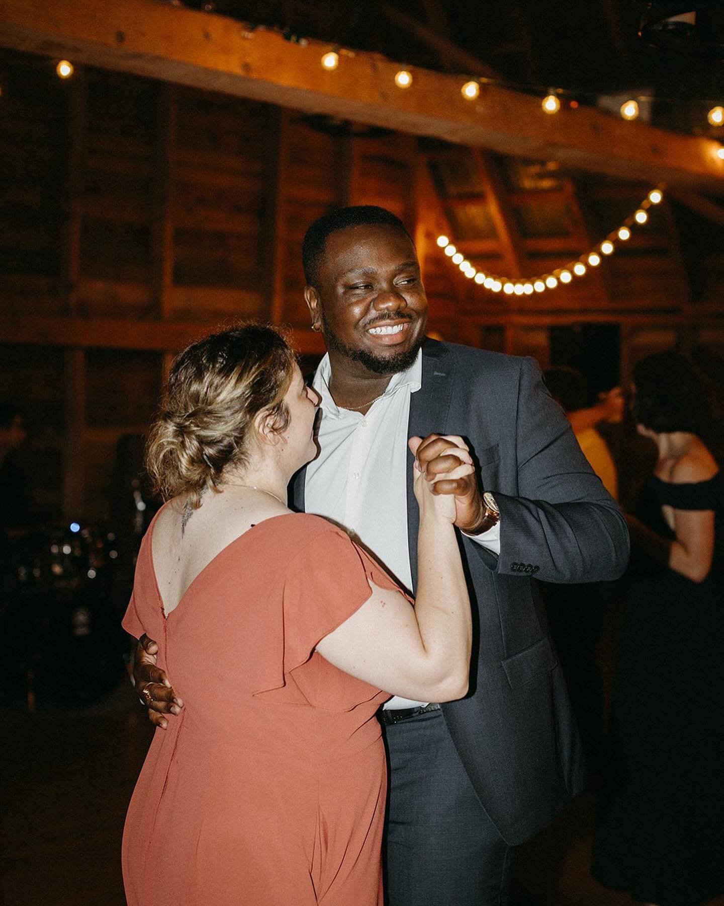 @danbeeebeee + @kevtabs 🔗 = glam shots of @marieadridge and Connie&rsquo;s favs 💕. Loved this wedding, loved this province, adore these friends.