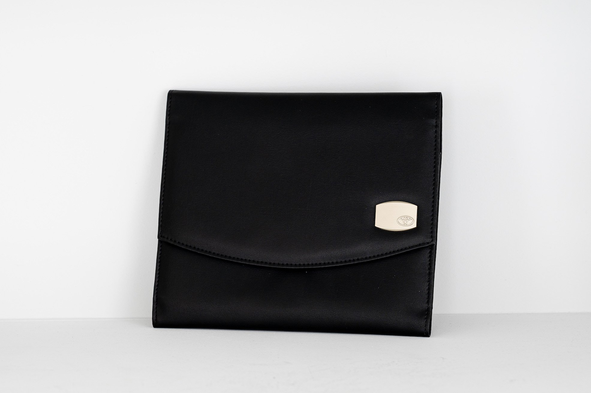 Manual & Documents Holder 3