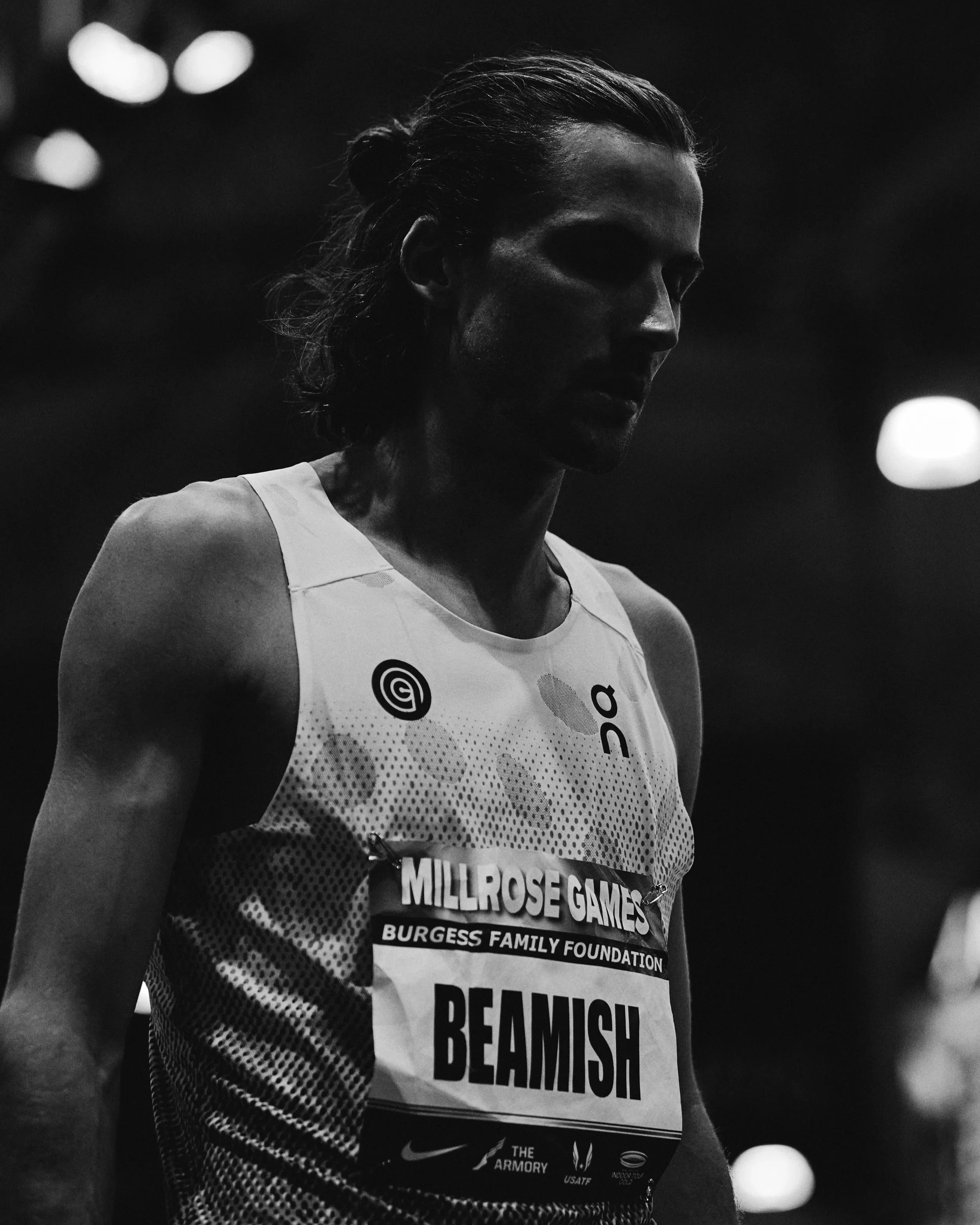 Geordie Beamish of OAC warming-up before the start of men's 3000m at the 2026 Millrose Games. Shot by Alan Lam (@mralanlam)