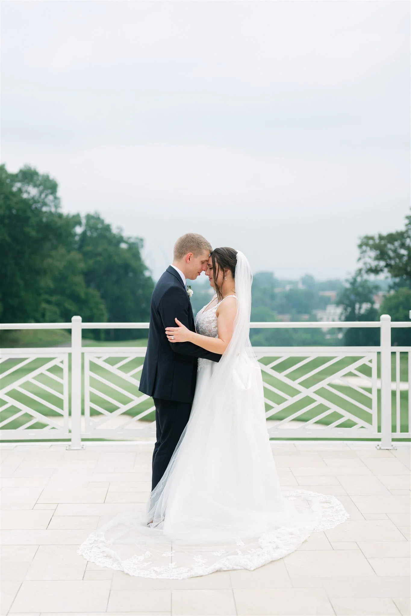 Emily + Thomas’s Classic Summer Wedding in Alexandria, Virginia!