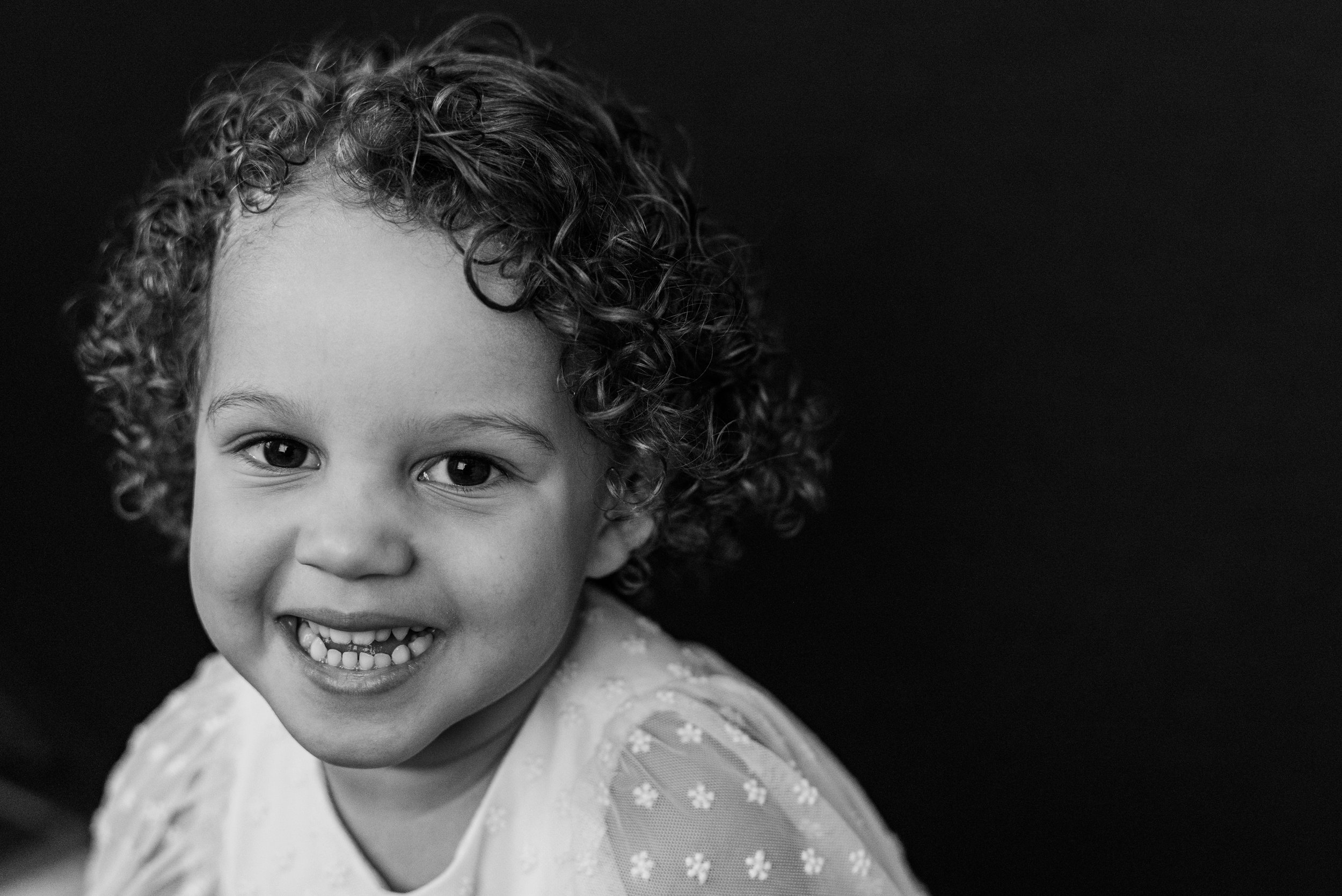 Kelly Nicole Creative-B&W_006.jpg