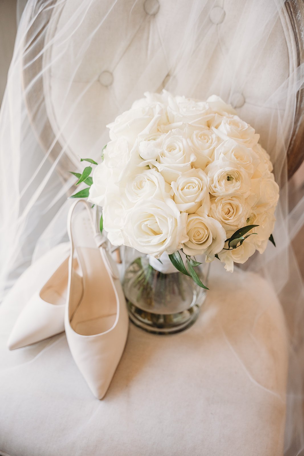 Sarah Bouquet with veil and  shoe.jpg