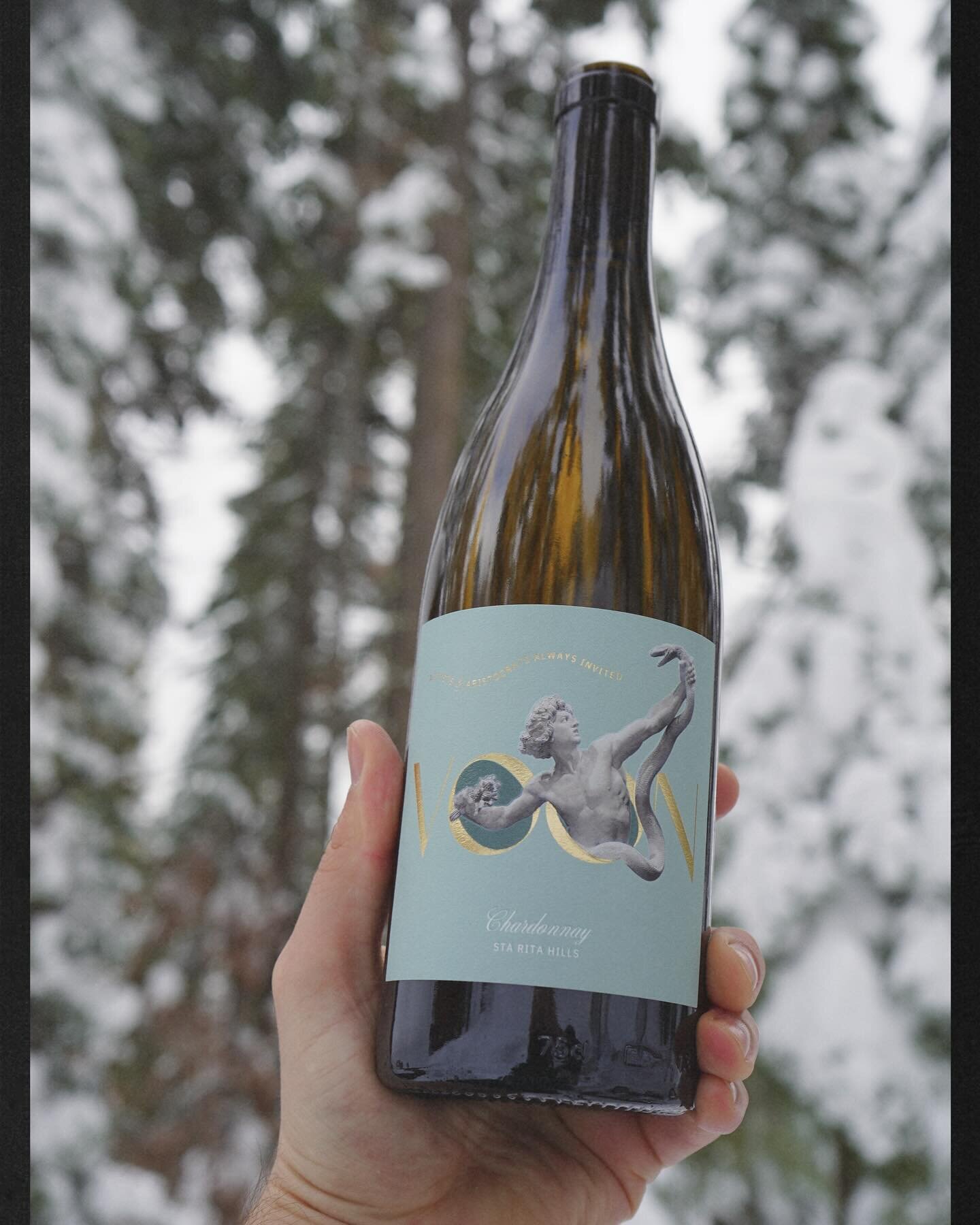 Keep your cool with VOON&rsquo;s Chardonnay &ndash; perfectly chilled at 50&deg;-55&deg;F.