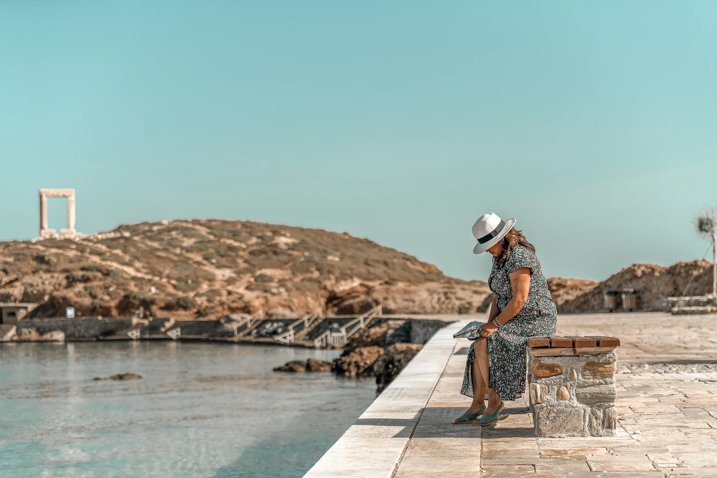 Solo-traveller-lifestyle-photography-naxos-greece-naxos-photographer.WEBP