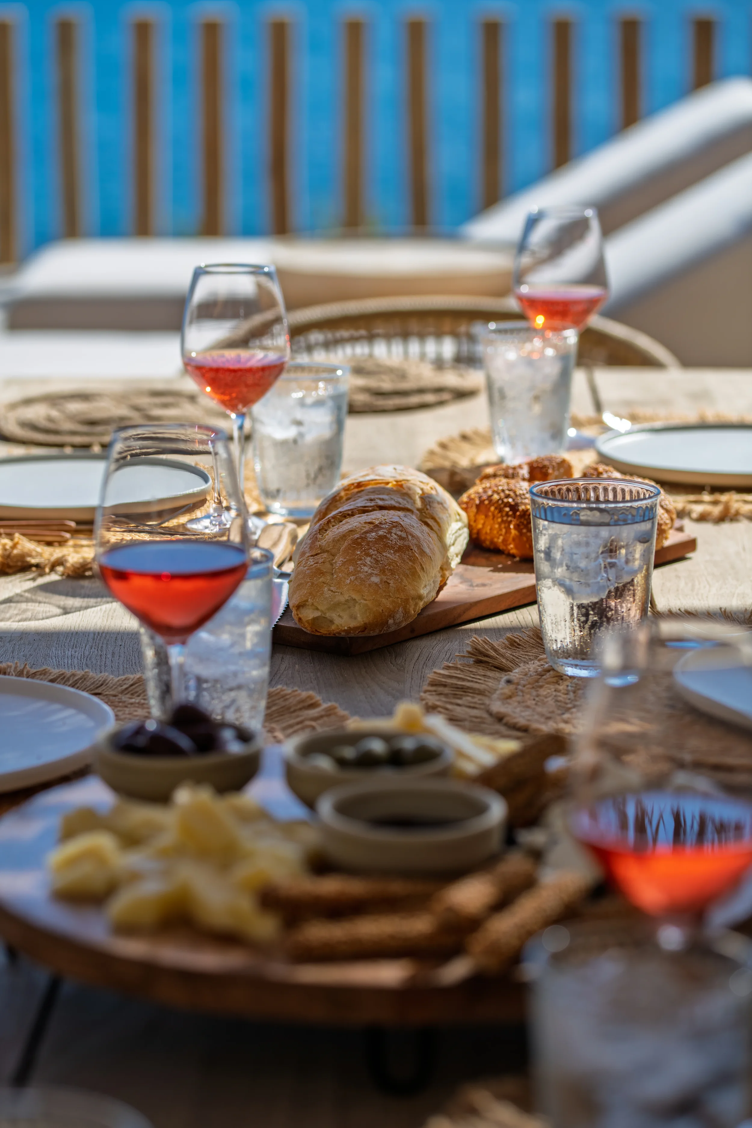 naxos-villa-outdoor-dining-wine-greek-mezze-naxos-photographer.WEBP