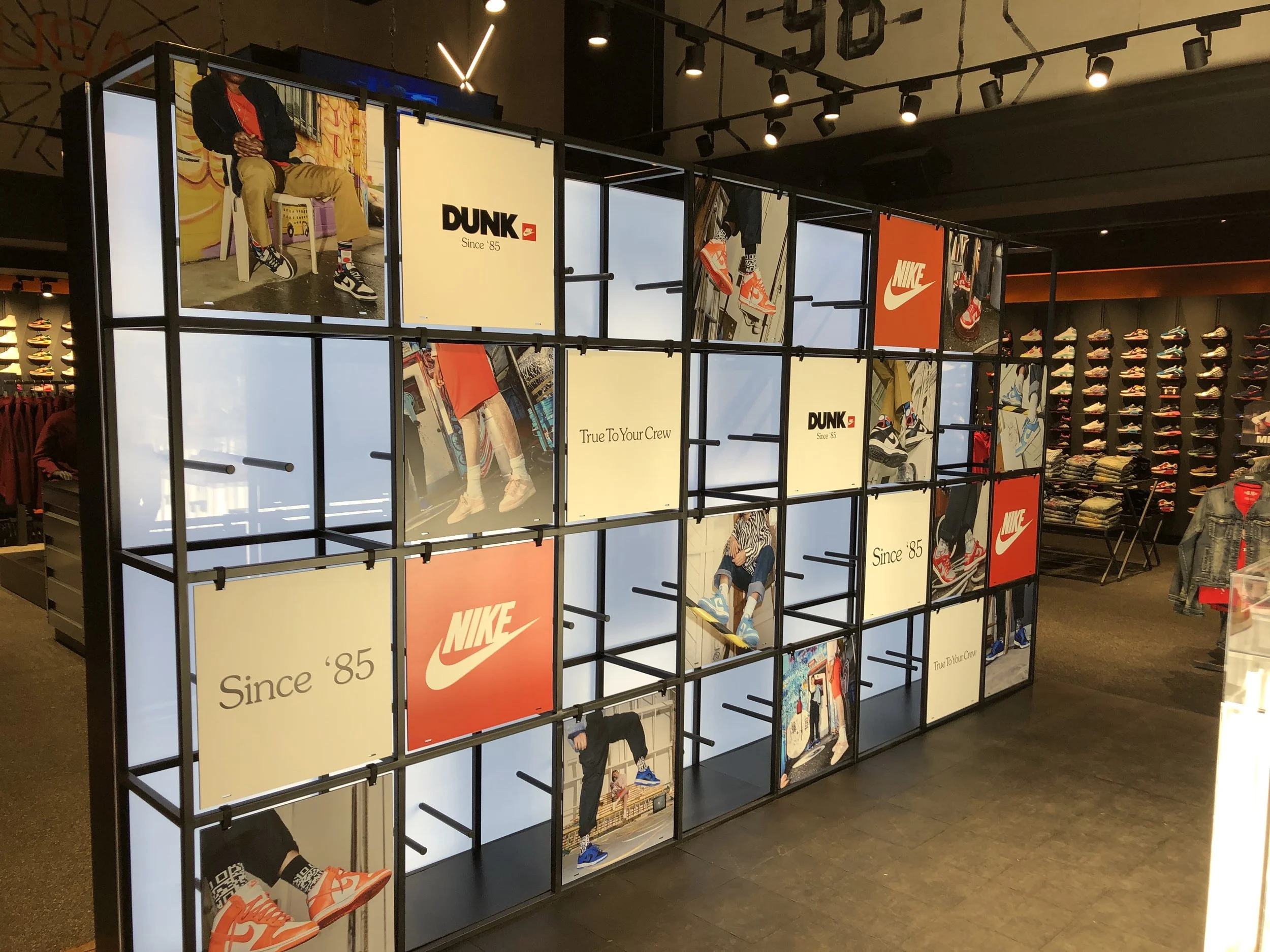 Snipes sneaker museum, Brooklyn, 2020