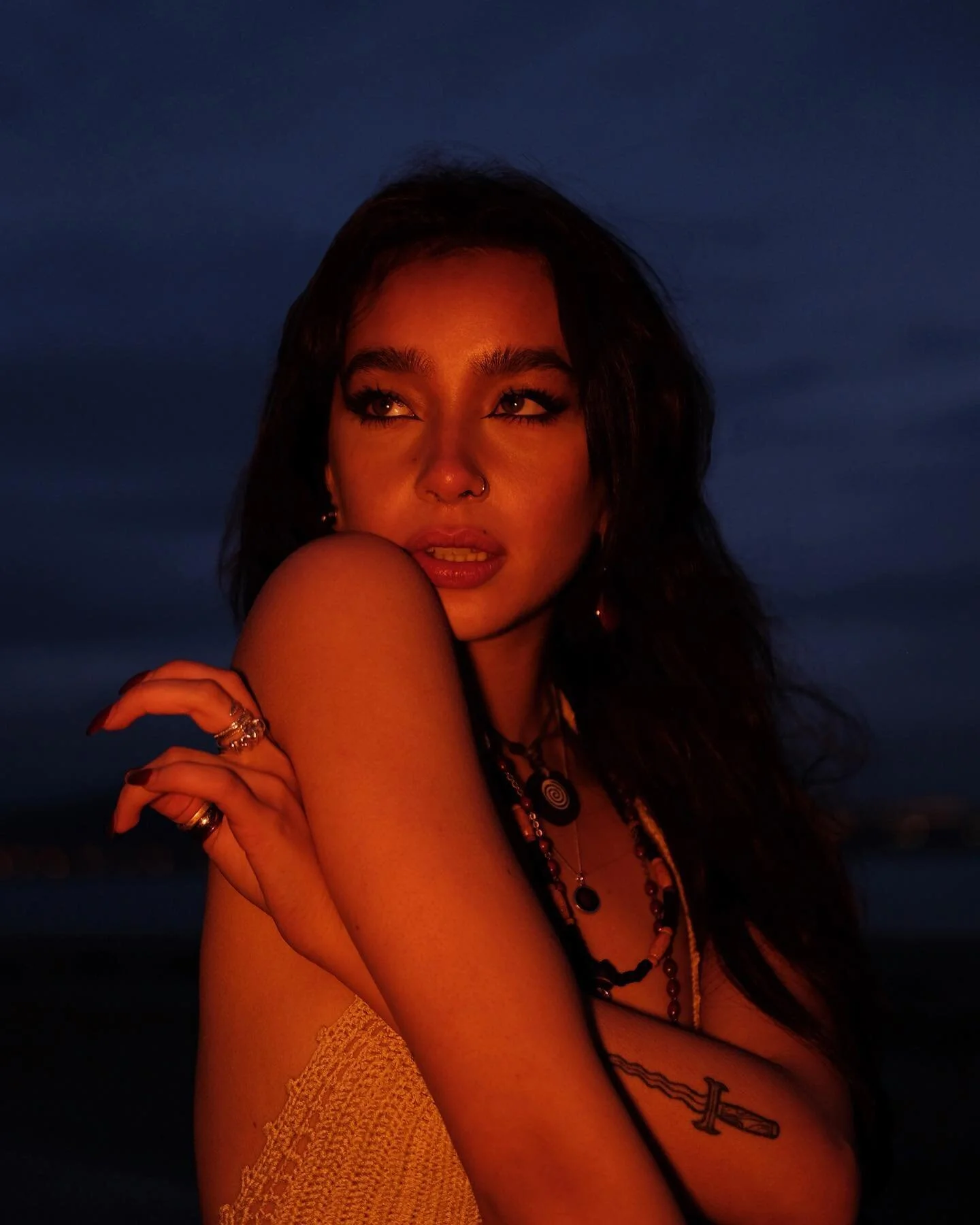 recently with Nina 🌘

@rebeccabarnesphoto 
model: @ninaespanamccartney 
agency: @antipodetheagency