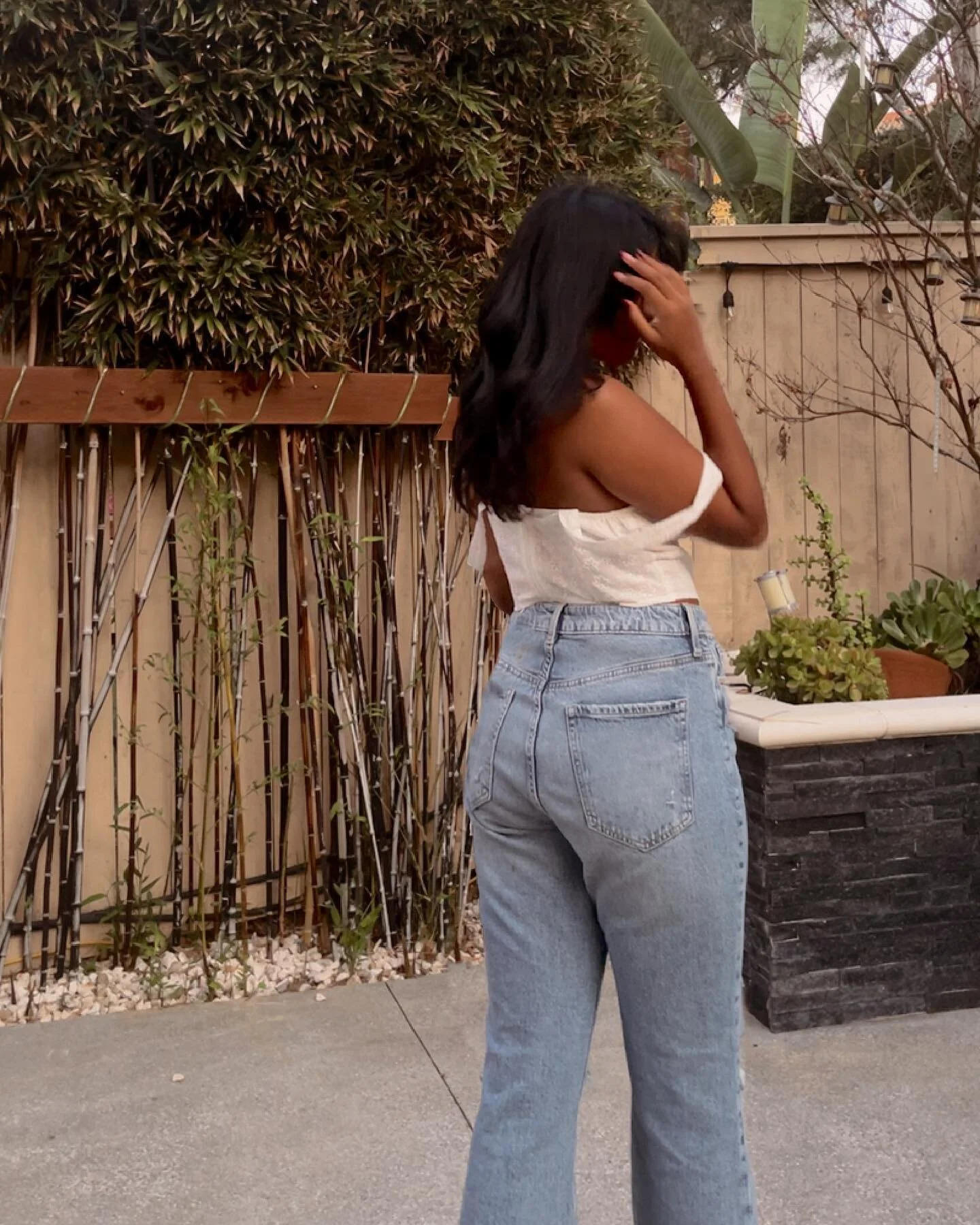 -💖-
didn&rsquo;t pull the tag&hellip; oops
12&bull;14&bull;22
&bull;
&bull;
&bull;
&bull;
&bull;
#princesspolly #garage #poseinspo #styleinspo #hairinspo #corsettop #jeans #denim #lifestyle #igaesthetic #instagraminspo